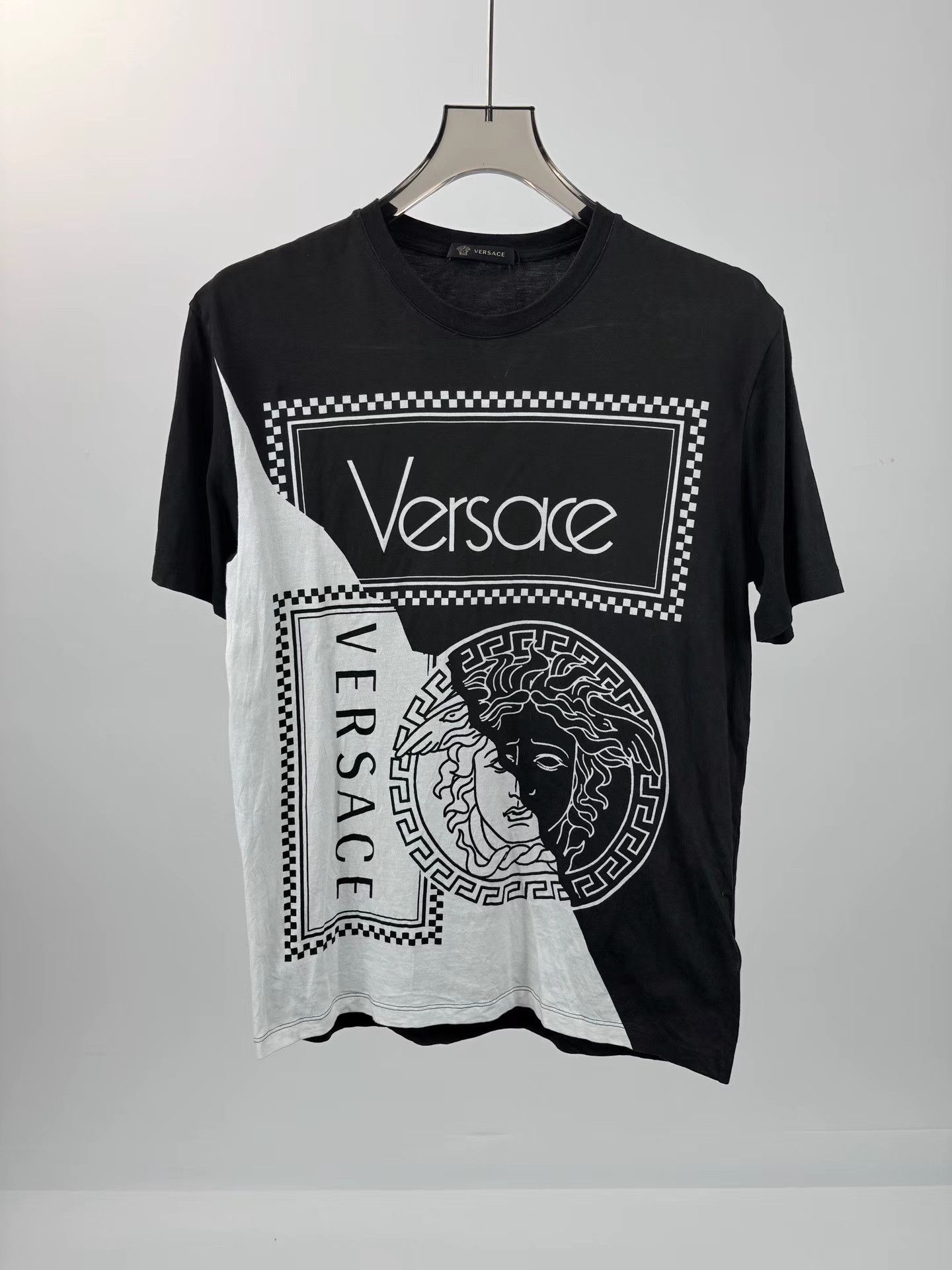 Versace VERSACE Black & White Print Short Sleeve K1 Size US M / EU 48-50 / 2 - 1 Thumbnail