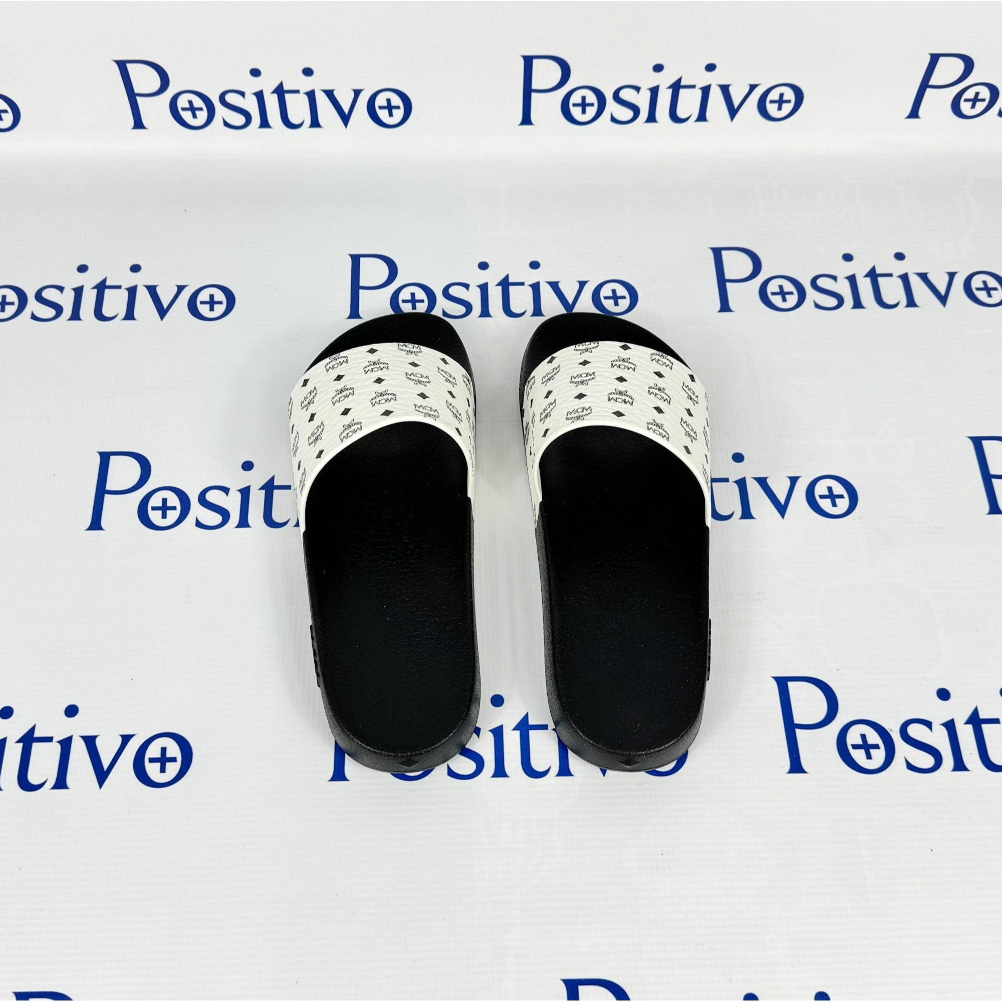 MCM MCM White/Black Monogram Print Rubber Slides US 12 EU 45 Size US 12 / EU 45 - 6 Thumbnail