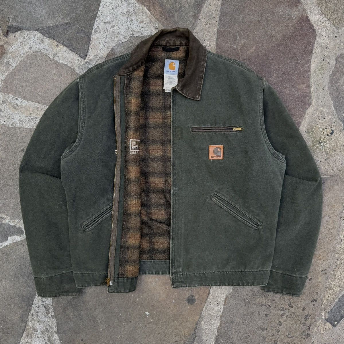 Carhartt 📦 SOLD 📦 CARHARTT DETROIT JACKET J97 MOS 00’s Big Logo Size US L / EU 52-54 / 3 - 3 Thumbnail