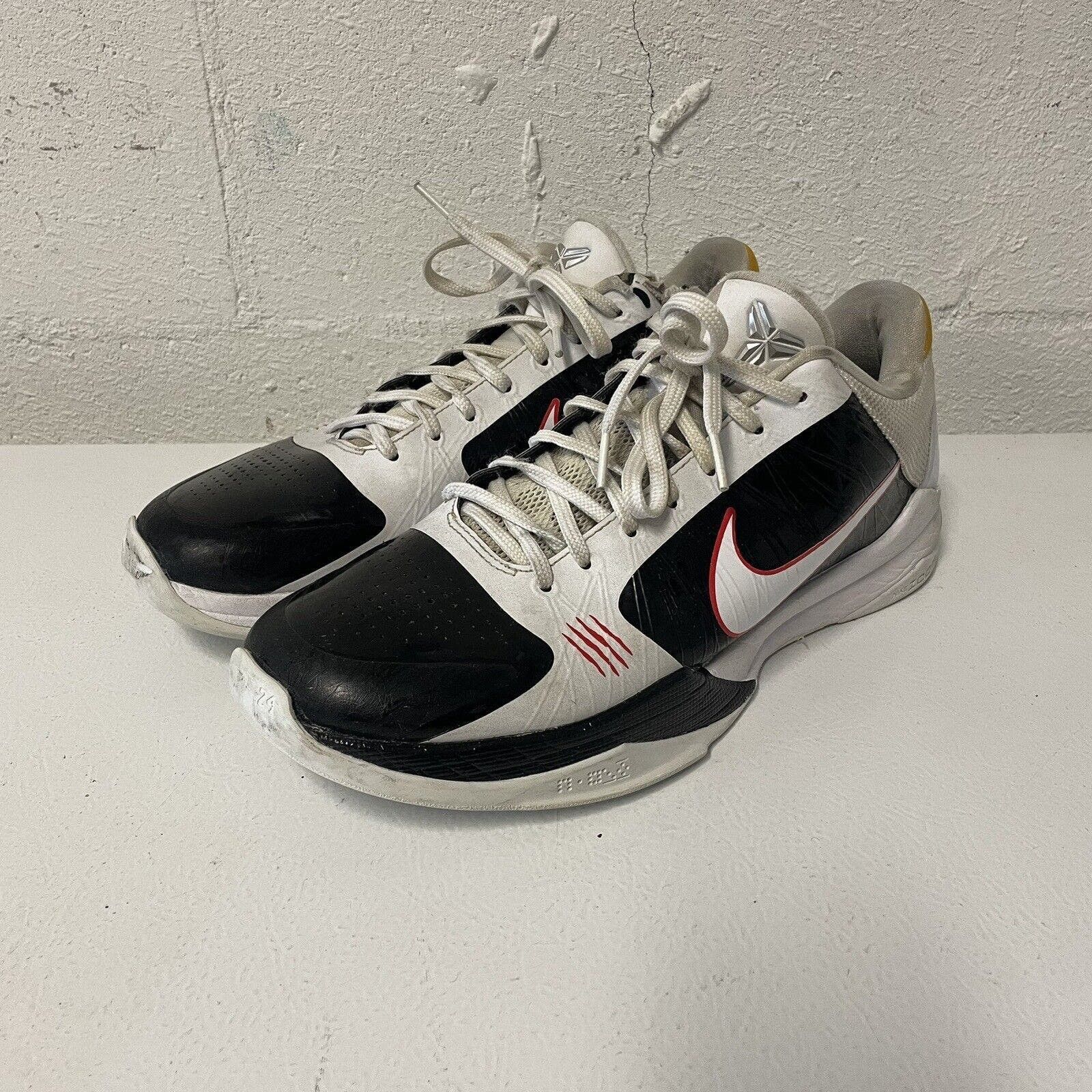 Nike Nike Zoom Kobe 5 Protro Alternate Bruce Lee 10.5 CD4991-101 Size US 10.5 / EU 43-44 - 3 Thumbnail