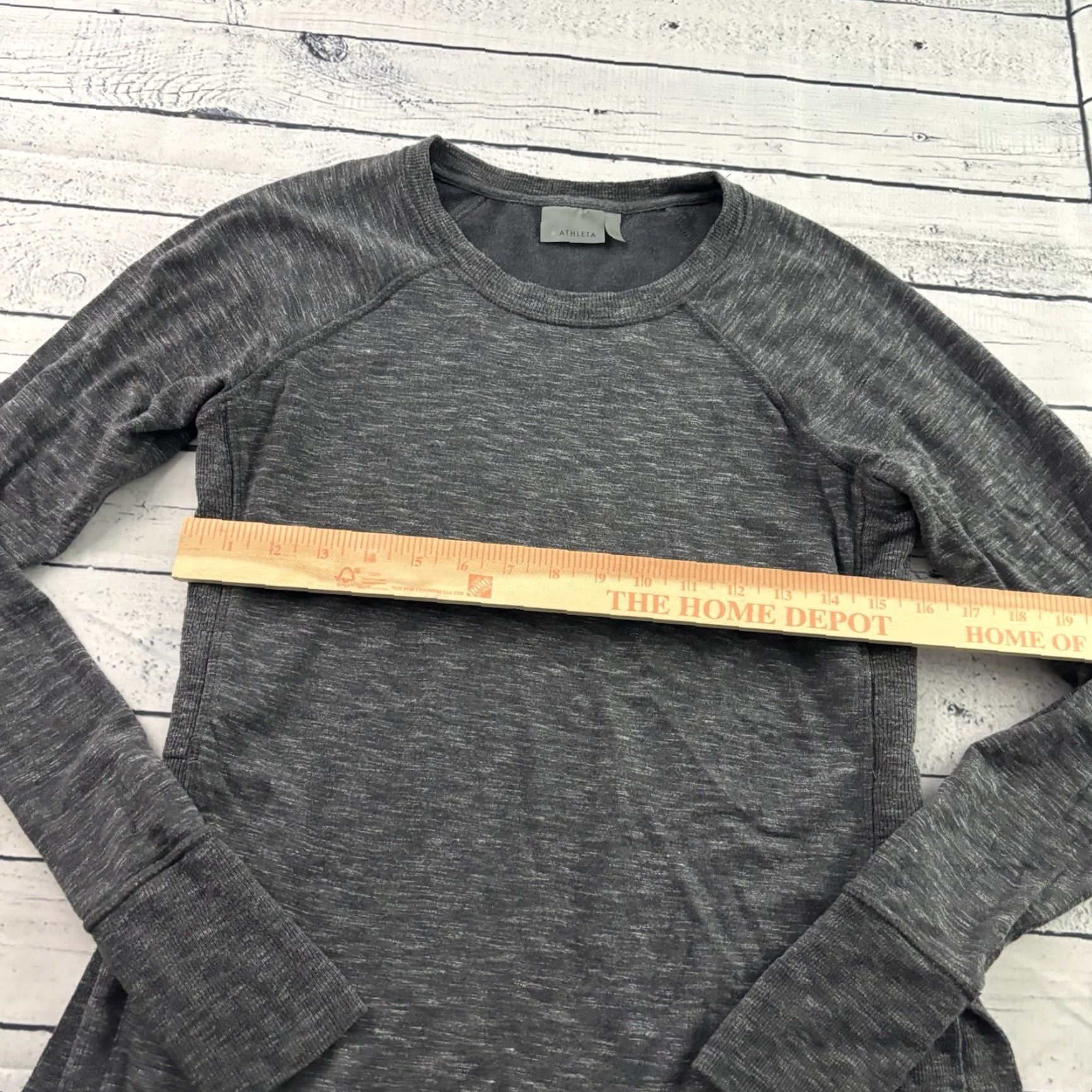 Athleta Athleta Sweatshirt Long Sleeve Gray Slit Sleeve Women's Small Pullover Activewear Women XS? Wait, need to choose. Size S / US 4 / IT 40 - 5 Thumbnail