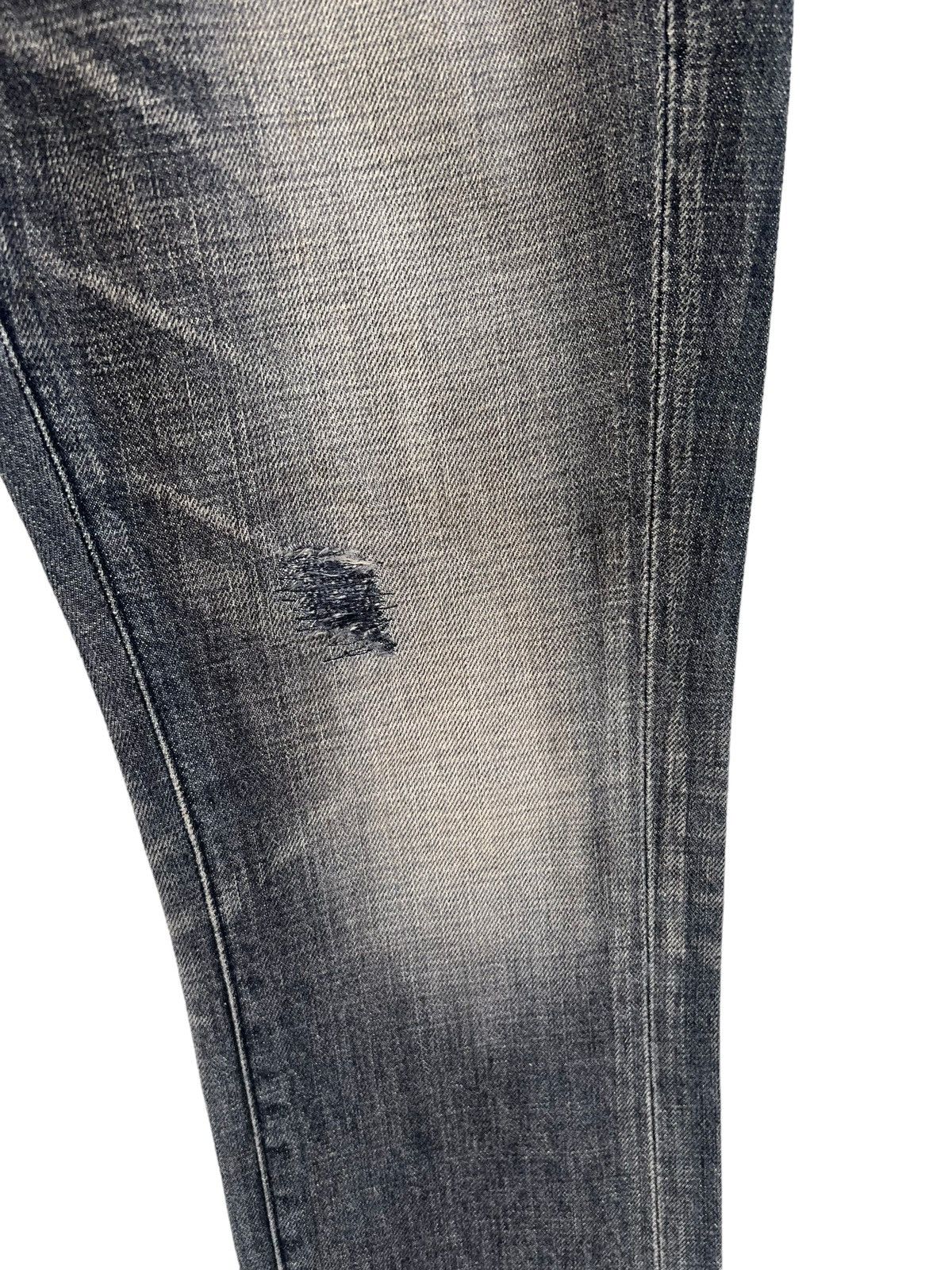 Vanquish Mud Wash Vintage Vanquish Japan Fade Black Denim Slim Jeans Size US 30 / EU 46 - 12 Thumbnail