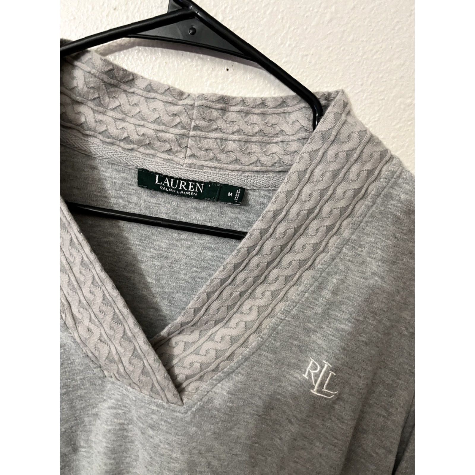 Ralph Lauren Lauren Ralph Lauren Pullover Sweater Womens Medium Gray V-Neck Cable Mixed Knit Long Sleeve Classic Pullover Size M / US 6-8 / IT 42-44 - 2 Thumbnail