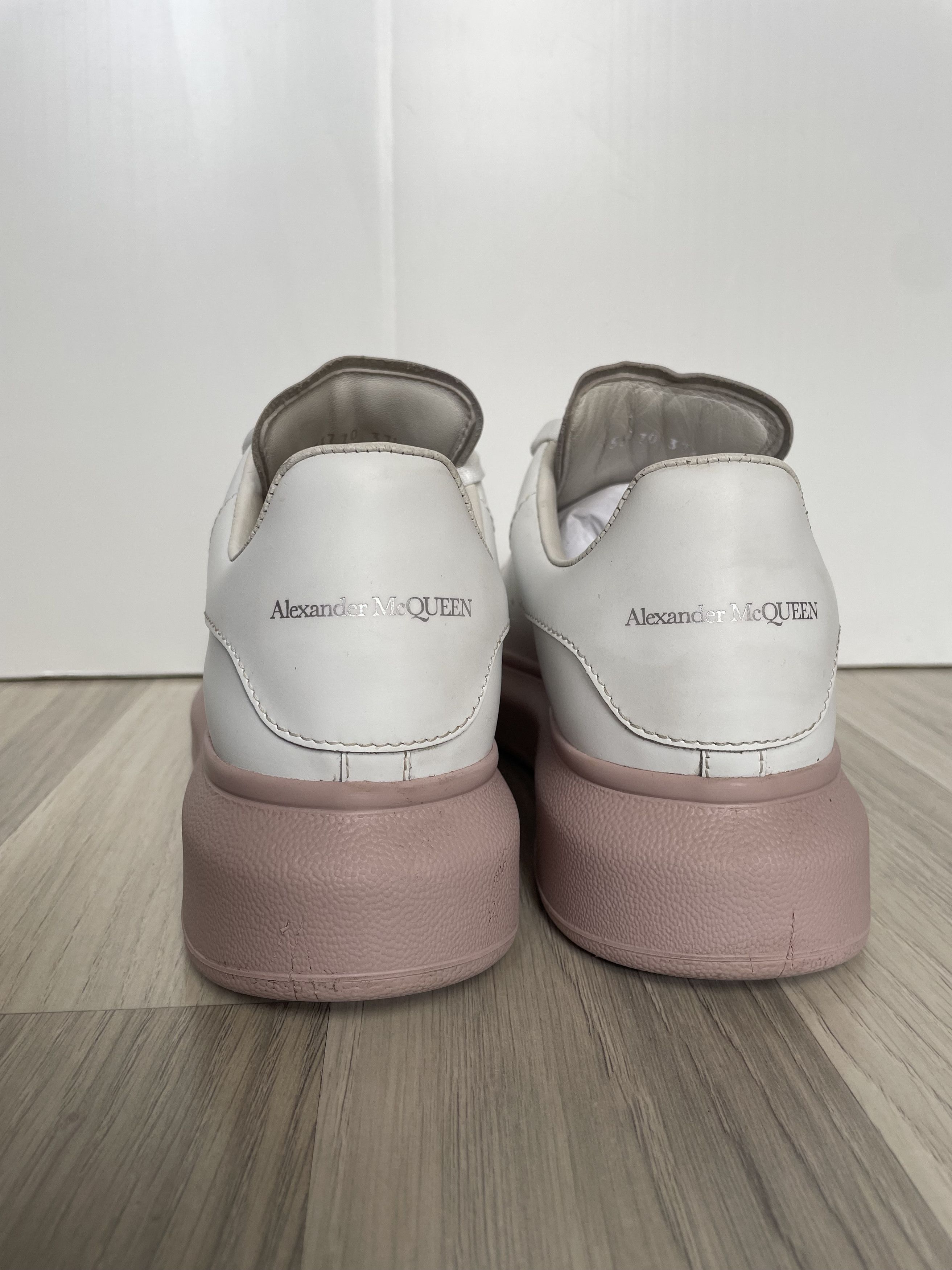 Alexander McQueen Alexander McQueen Oversized sneakers Size US 7.5 / IT 37.5 - 4 Thumbnail
