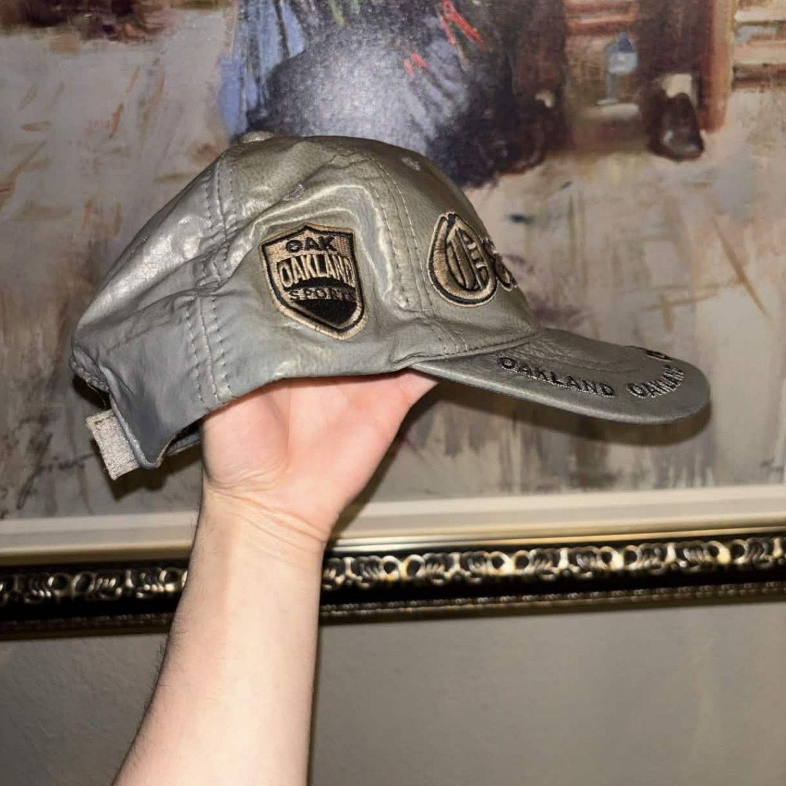 Vintage Vintage 90s Oakland Faux Leather Souvenir Hat Size ONE SIZE - 2 Thumbnail