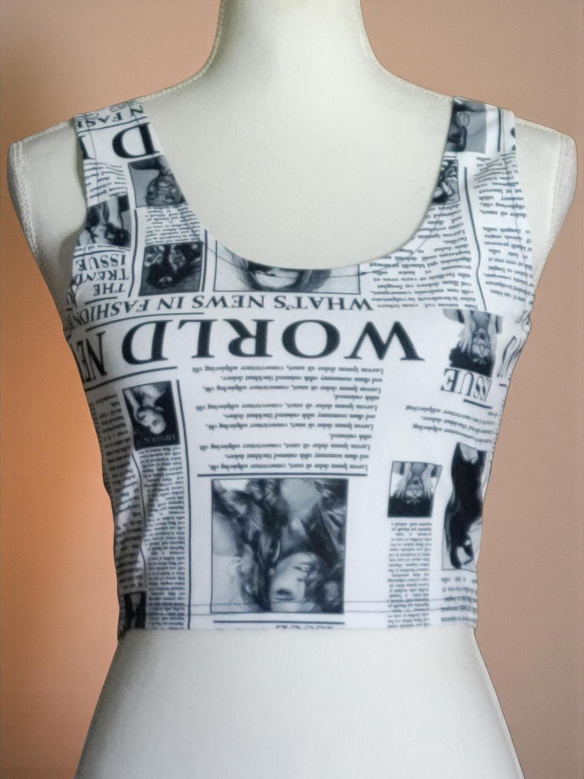 Other Touch Me Women's Newspaper Print Crop Top Size Small Size S / US 4 / IT 40 - 3 Thumbnail