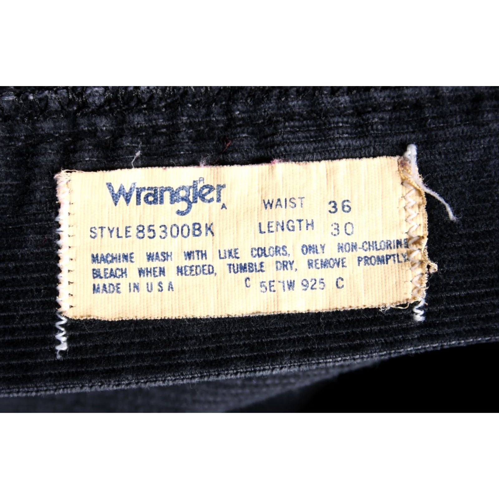 Wrangler VINTAGE Wrangler Pants Corduroy Dark Blue 34x29 Regular Straight Mens Jeans Pants Corduroy Front Flat Front 36x30 USA Made Wrangler"> Size US 34 / EU 50 - 7 Thumbnail