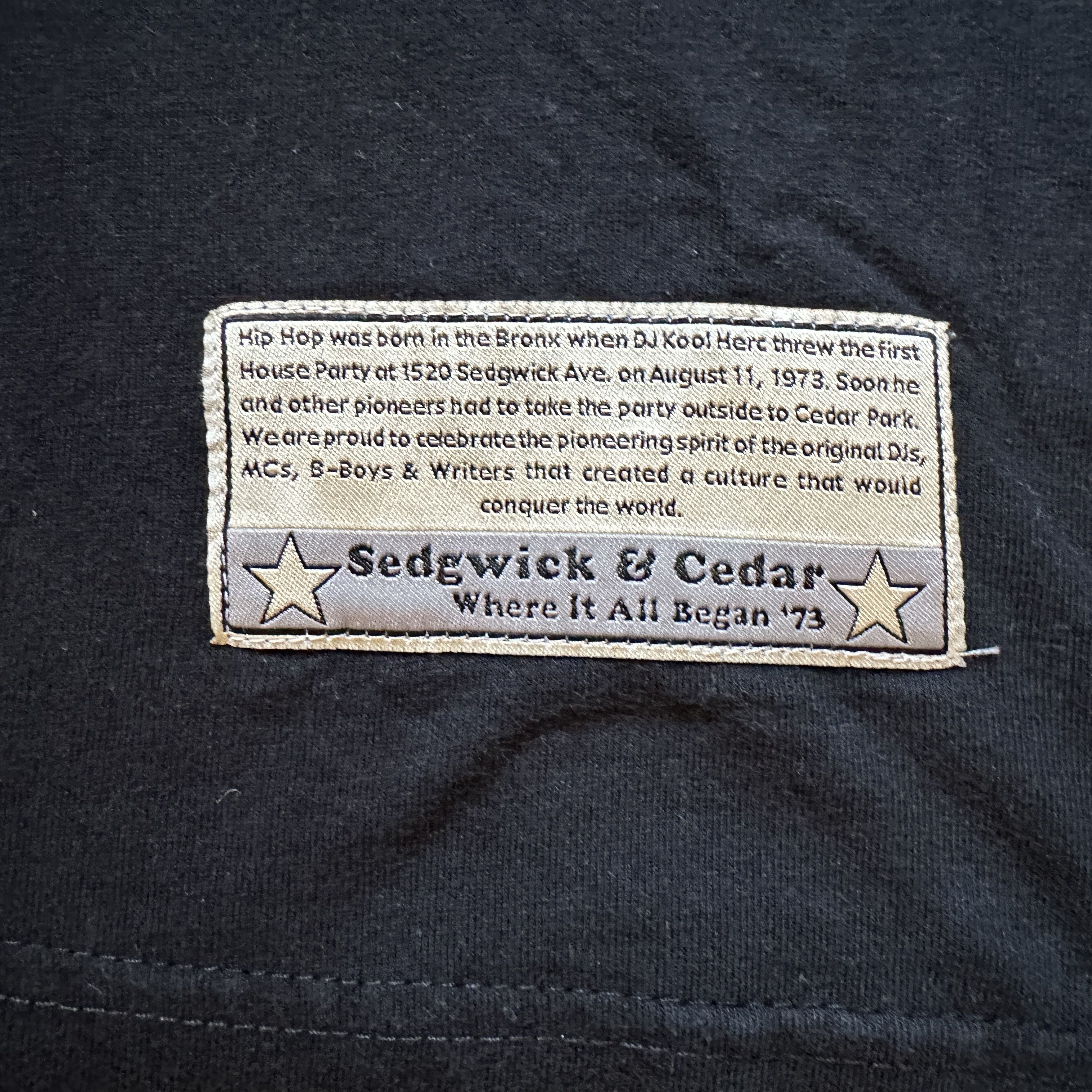 Rap Tees 90s Segwick & Cedar Busy Bee Original Chief T-Shirt 2XL Size US XXL / EU 58 / 5 - 6 Thumbnail