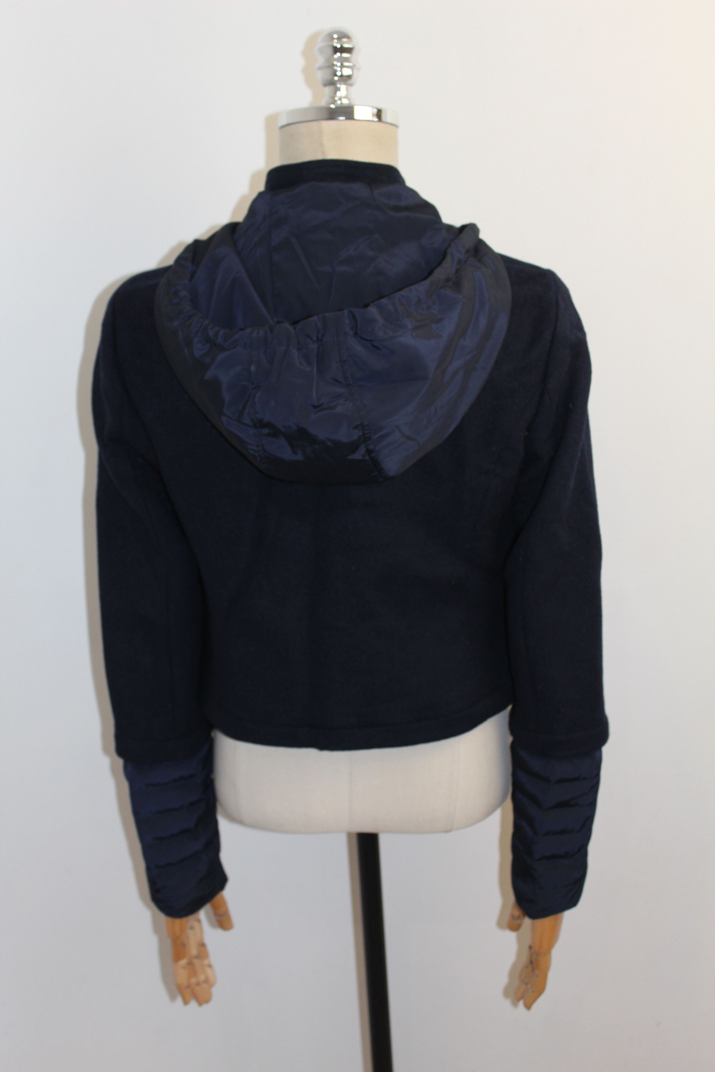Armani Women's Armani Navy Blue Wool Jacket Size M / US 6-8 / IT 42-44 - 5 Thumbnail