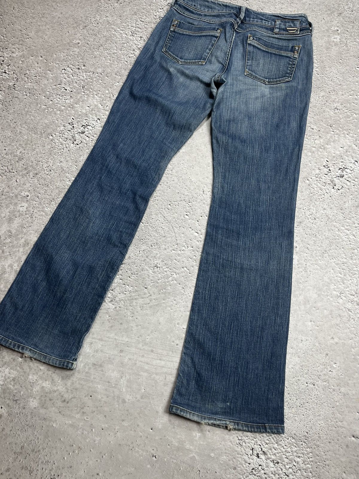 Diesel Diesel Flared Jeans Bootcut Blue Denim Size 28 Low Rise Size 28" / US 6 / IT 42 - 2 Thumbnail