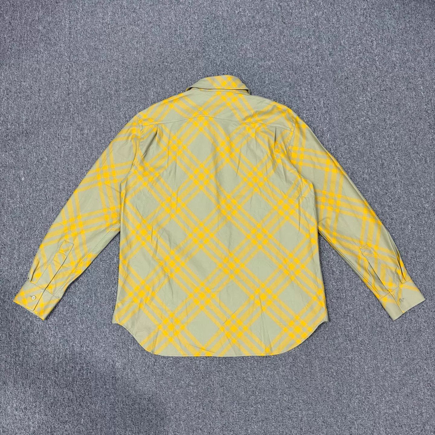 Burberry Burberry new color block check wool shirt S,L,XL,XXL Size US S / EU 44-46 / 1 - 2 Thumbnail