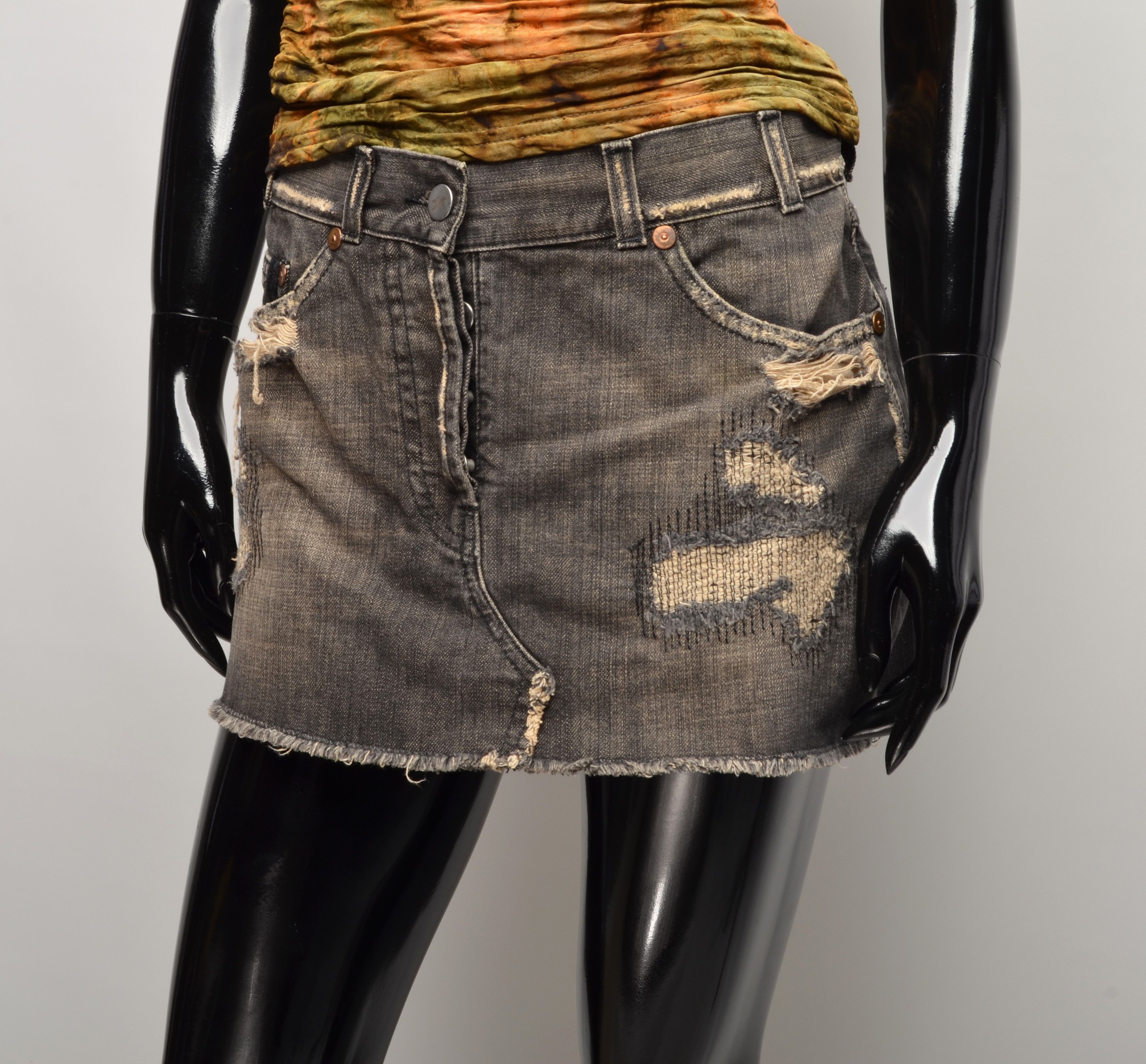 Allsaints Allsaints Mini Denim Grunge Distressed Skirt Size 26" / US 2 / IT 38 - 2 Thumbnail