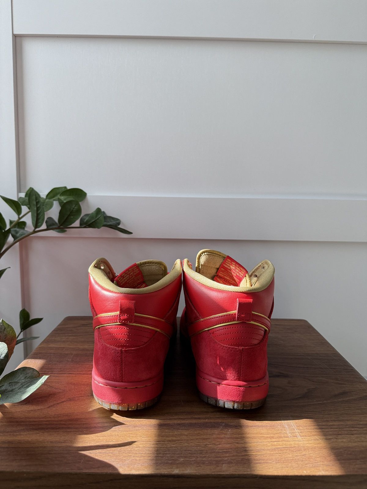 Nike SB Nike SB Dunk High CNY Size US 9.5 / EU 42-43 - 5 Thumbnail