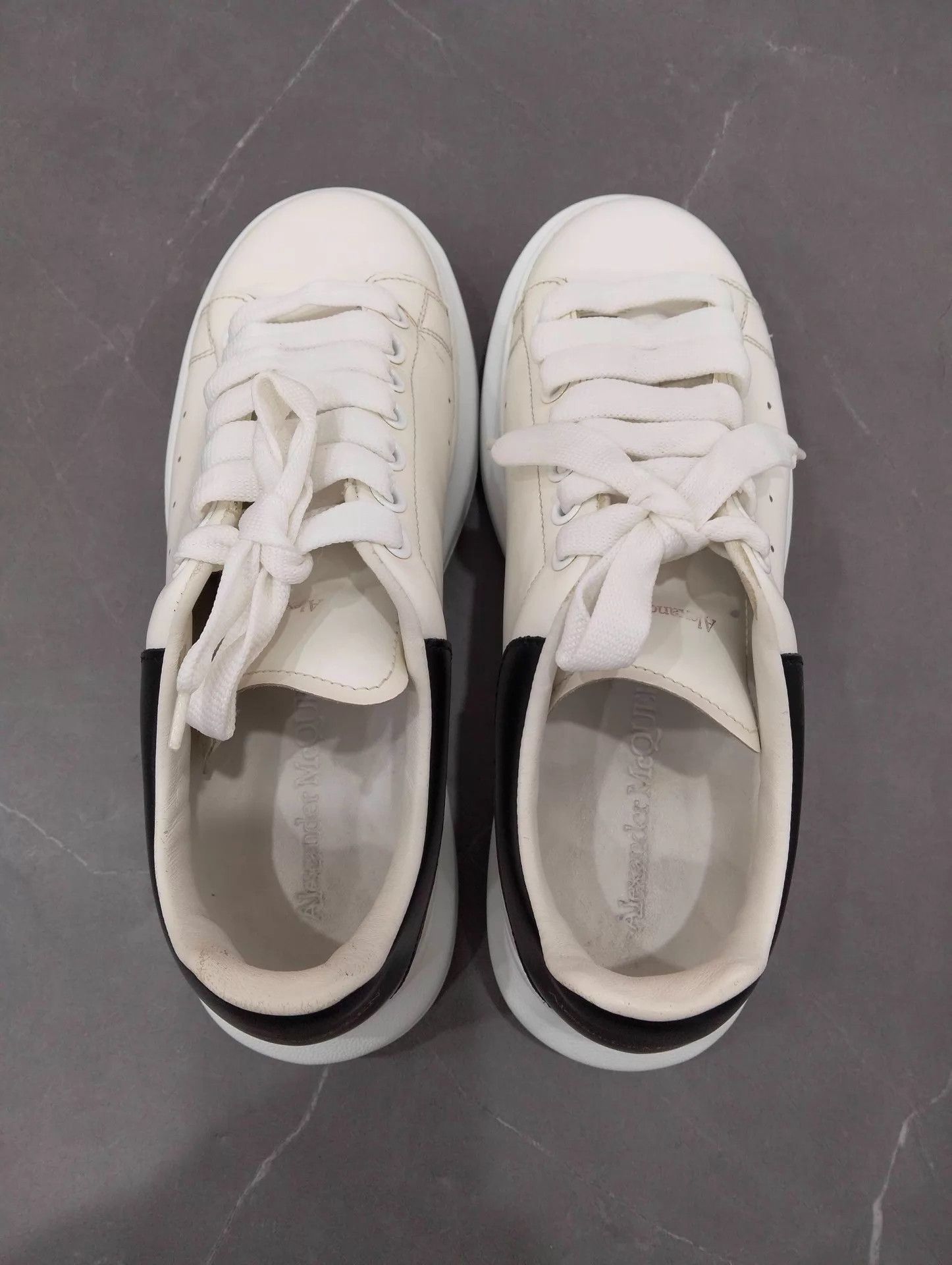 Alexander McQueen Alexander McQueen white sneakers EUR 39 Size US 6.5 / EU 39-40 - 7 Thumbnail
