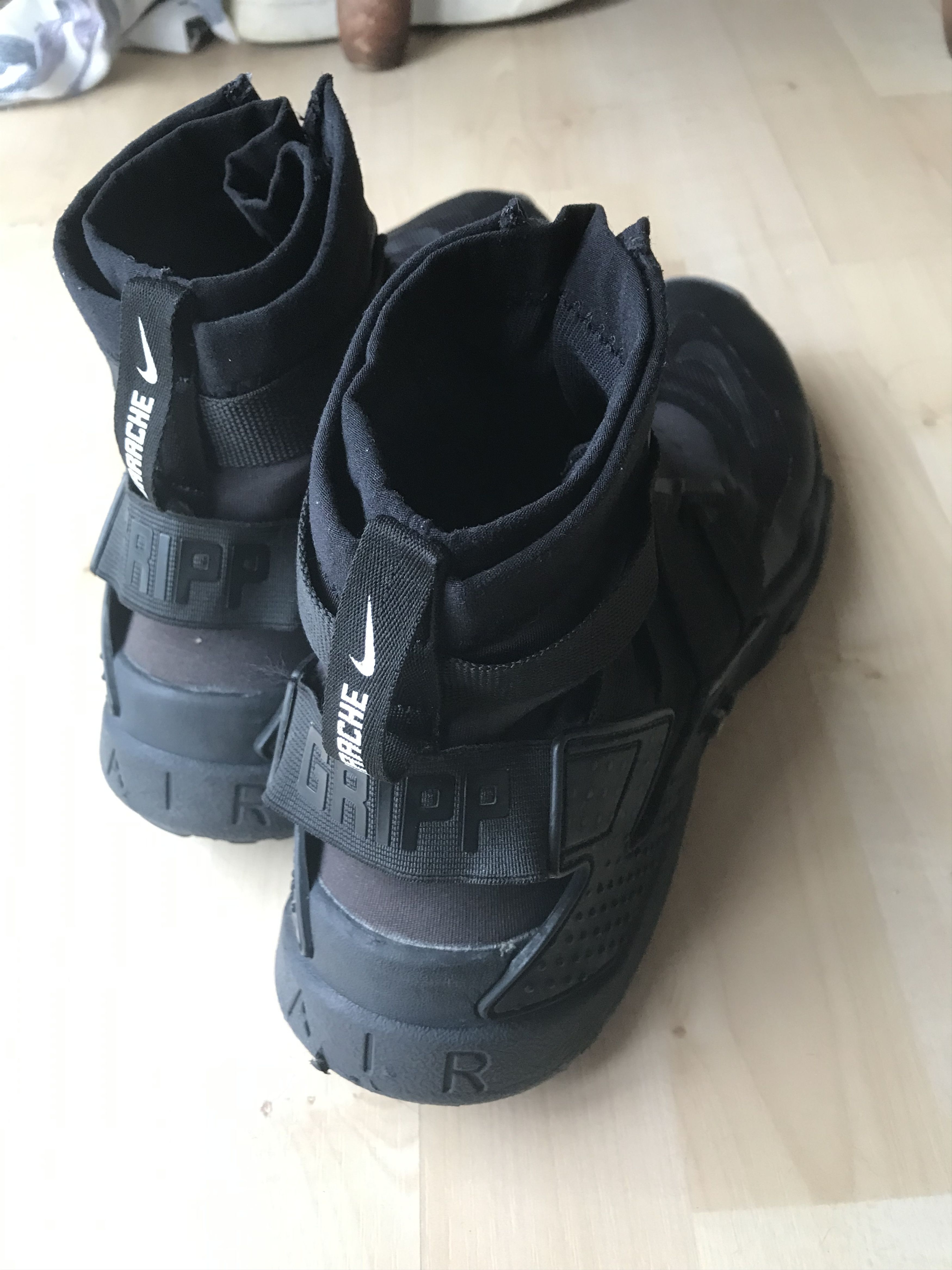 Nike Nike Air Huarache Gripp Black Size US 10 / EU 43 - 3 Thumbnail