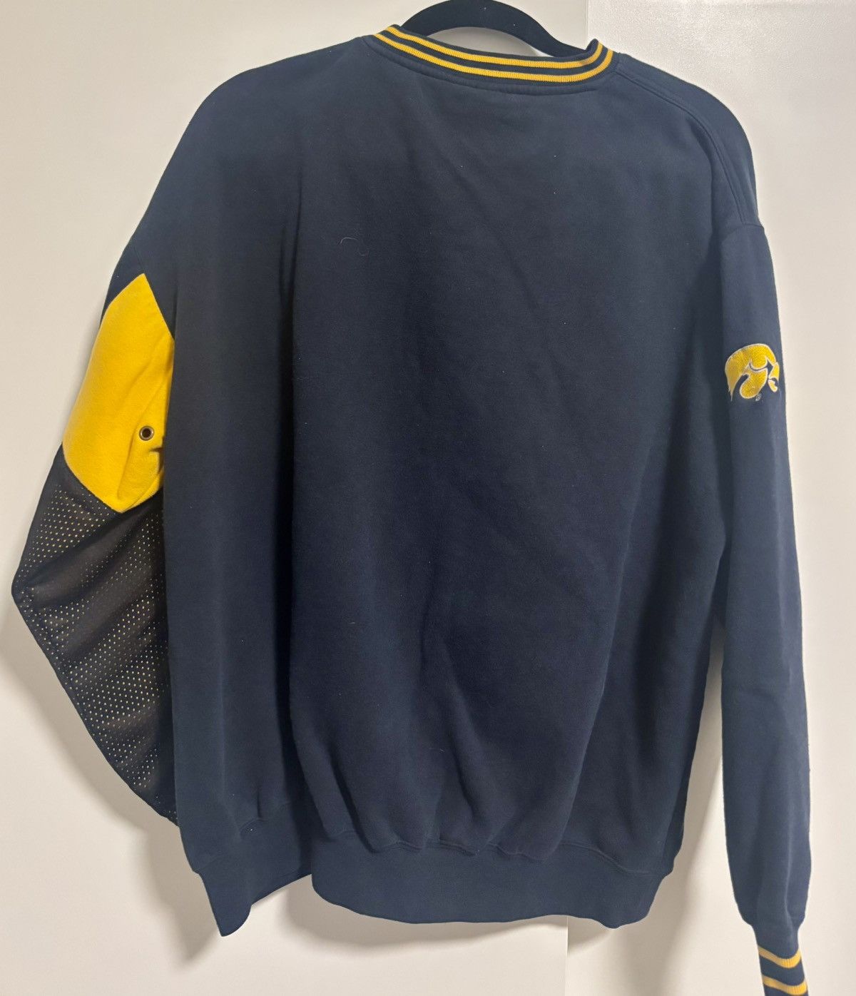 Lee Vintage Lee Sports Iowa Hawkeyes Sweatshirt Size Large Size US L / EU 52-54 / 3 - 5 Thumbnail