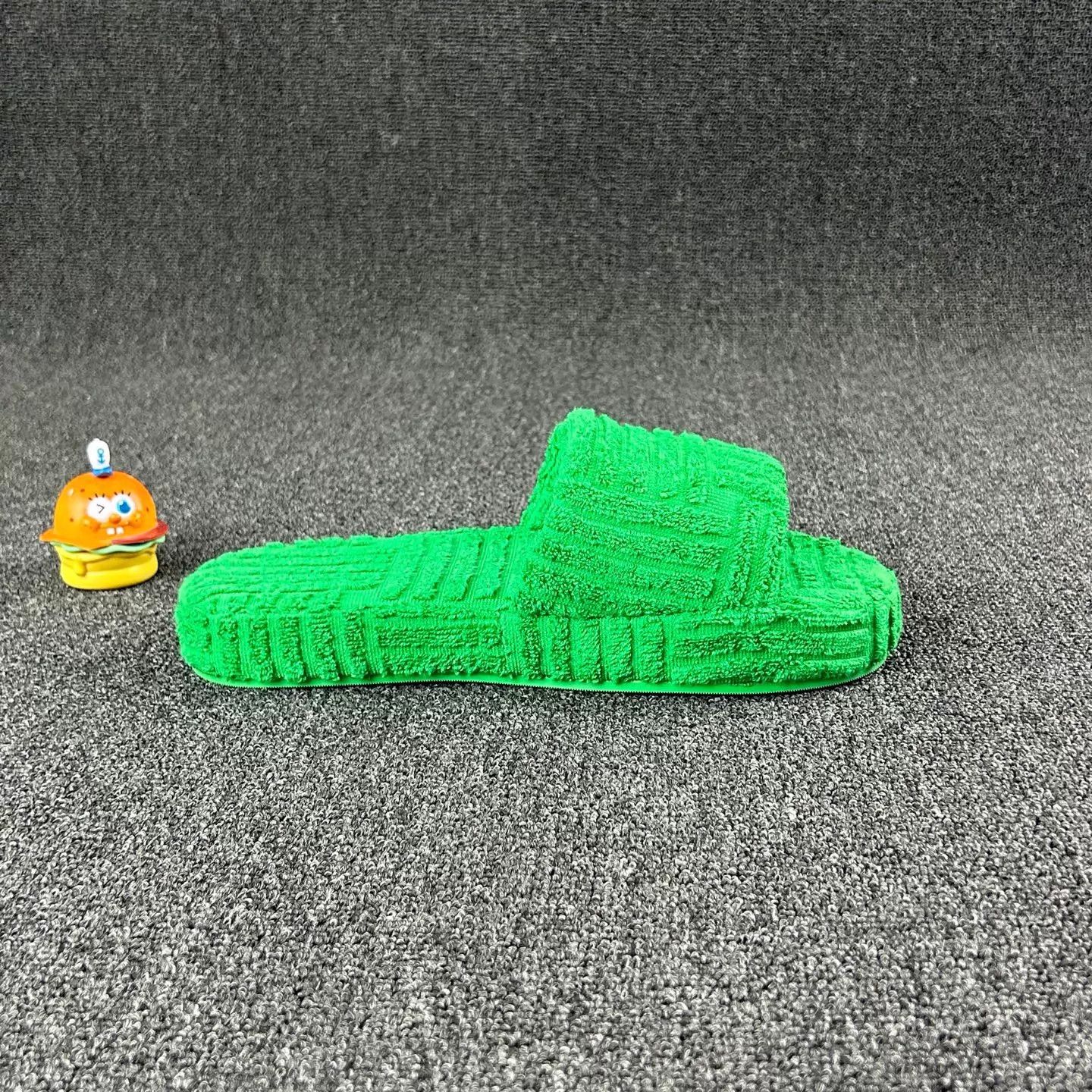 Bottega Veneta BV green fur slippers size 41 Size US 8 / EU 41 - 4 Thumbnail