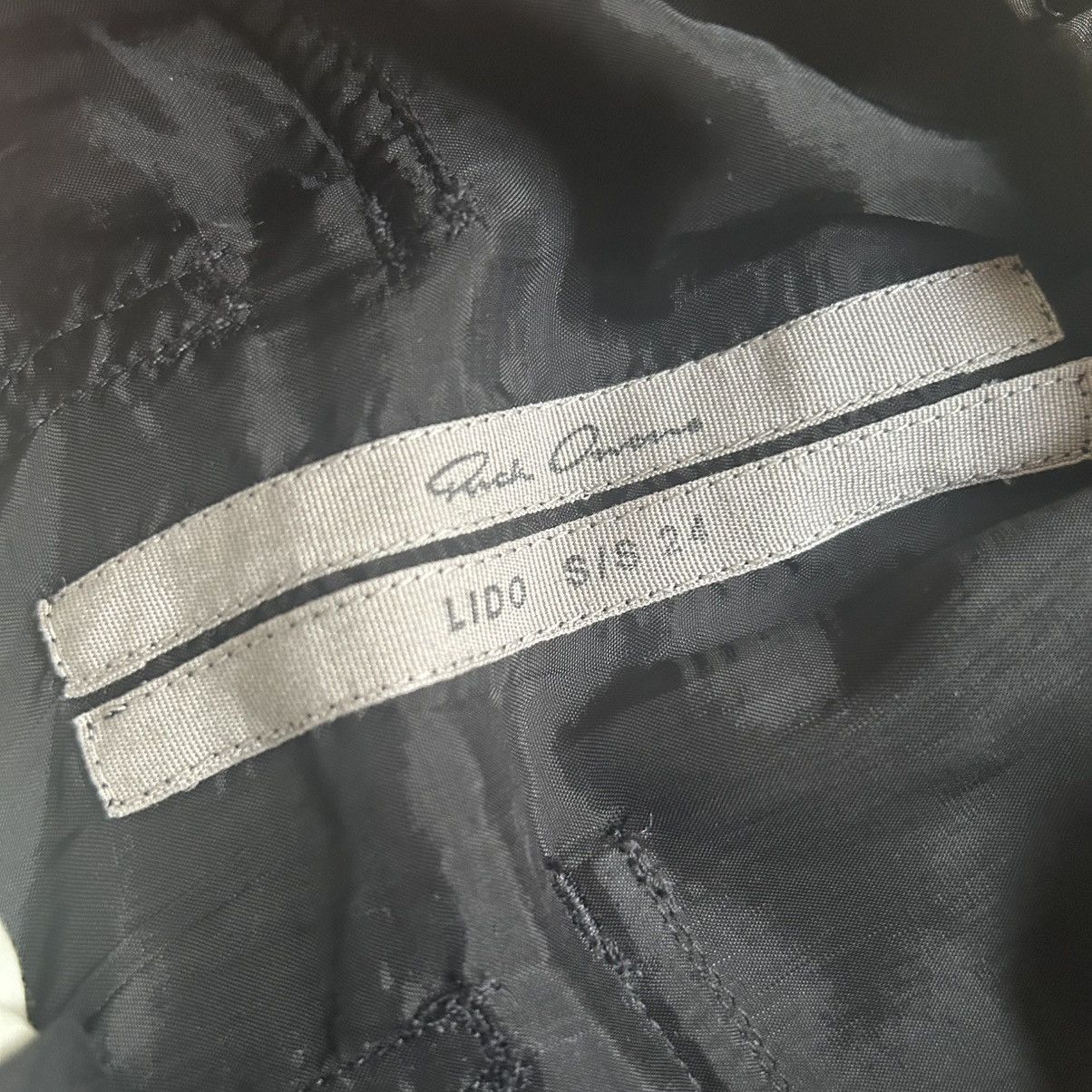 Rick Owens rick owen's black pod shorts size small Size US 28 / EU 44 - 3 Thumbnail