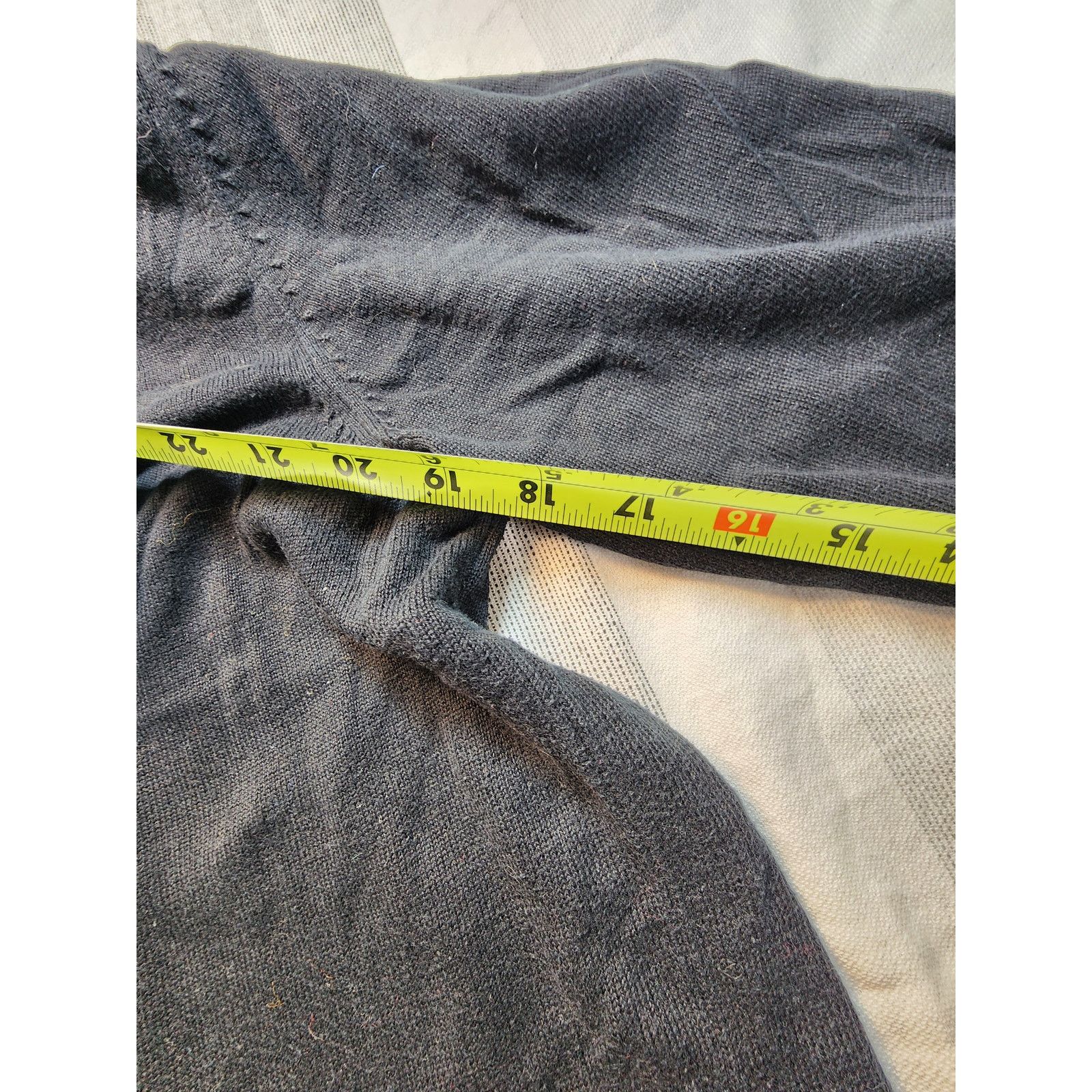 Lacoste Vintage dark grey Lacoste crew neck sweater Size US L / EU 52-54 / 3 - 5 Thumbnail