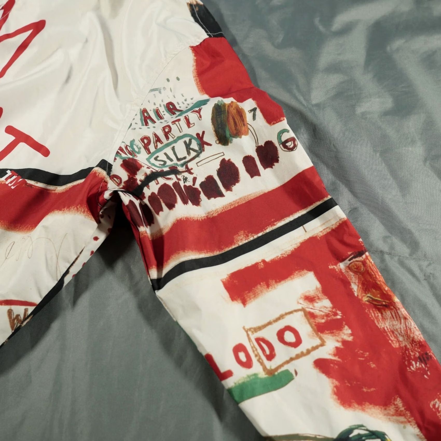 Members Only Members Only Jacket Mens L White Jean Michel Basquiat Hooded Windbreaker Art Size US 33 - 7 Thumbnail
