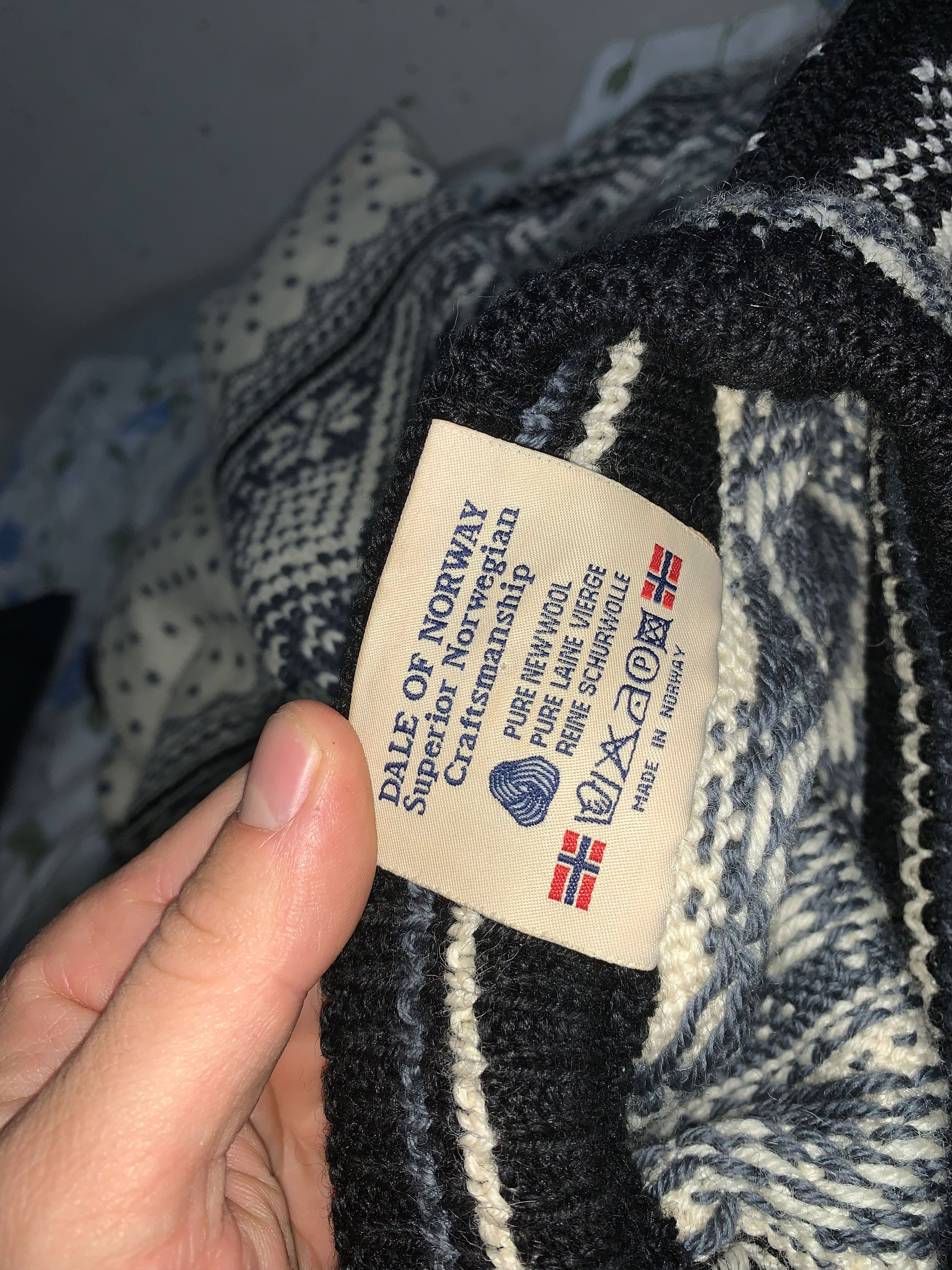 Dale Of Norway Dale Of Norway Winter Classic Cardigan Jacket Size L 52 54 Size US L / EU 52-54 / 3 - 18 Thumbnail