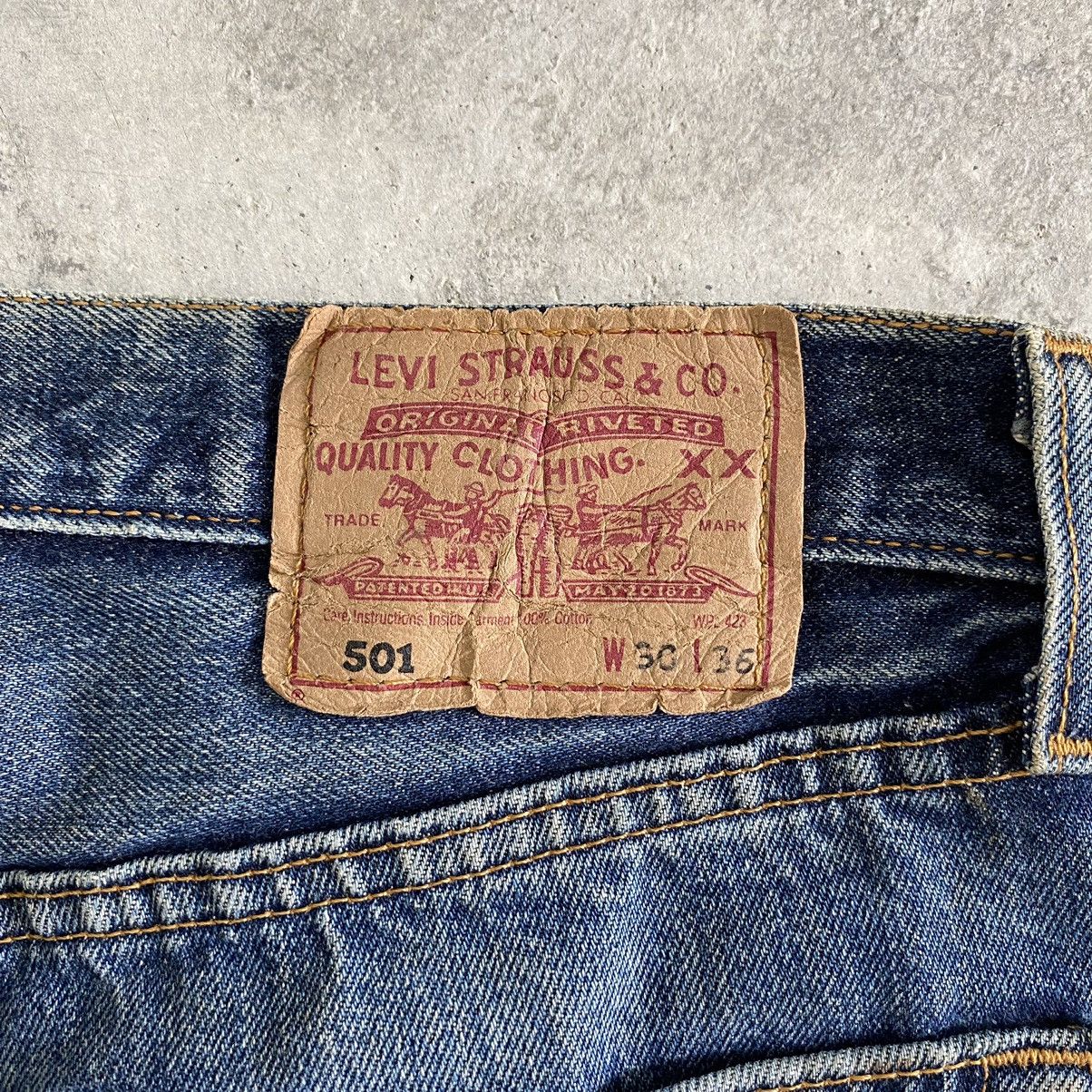 Levi's Vintage 90’s Levis 501 Faded Blue Dirty Denim Jeans Size US 29 - 23 Thumbnail