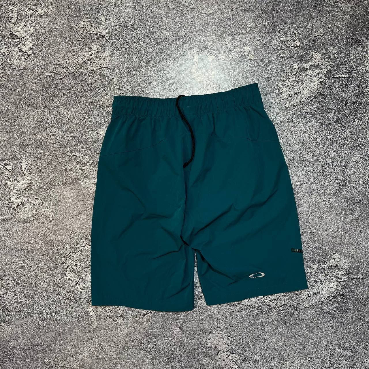 Oakley × Vintage Vintage Oakley Shorts Mini Logo Swimwear Surfing Style Y2K Size US 33 - 3 Thumbnail