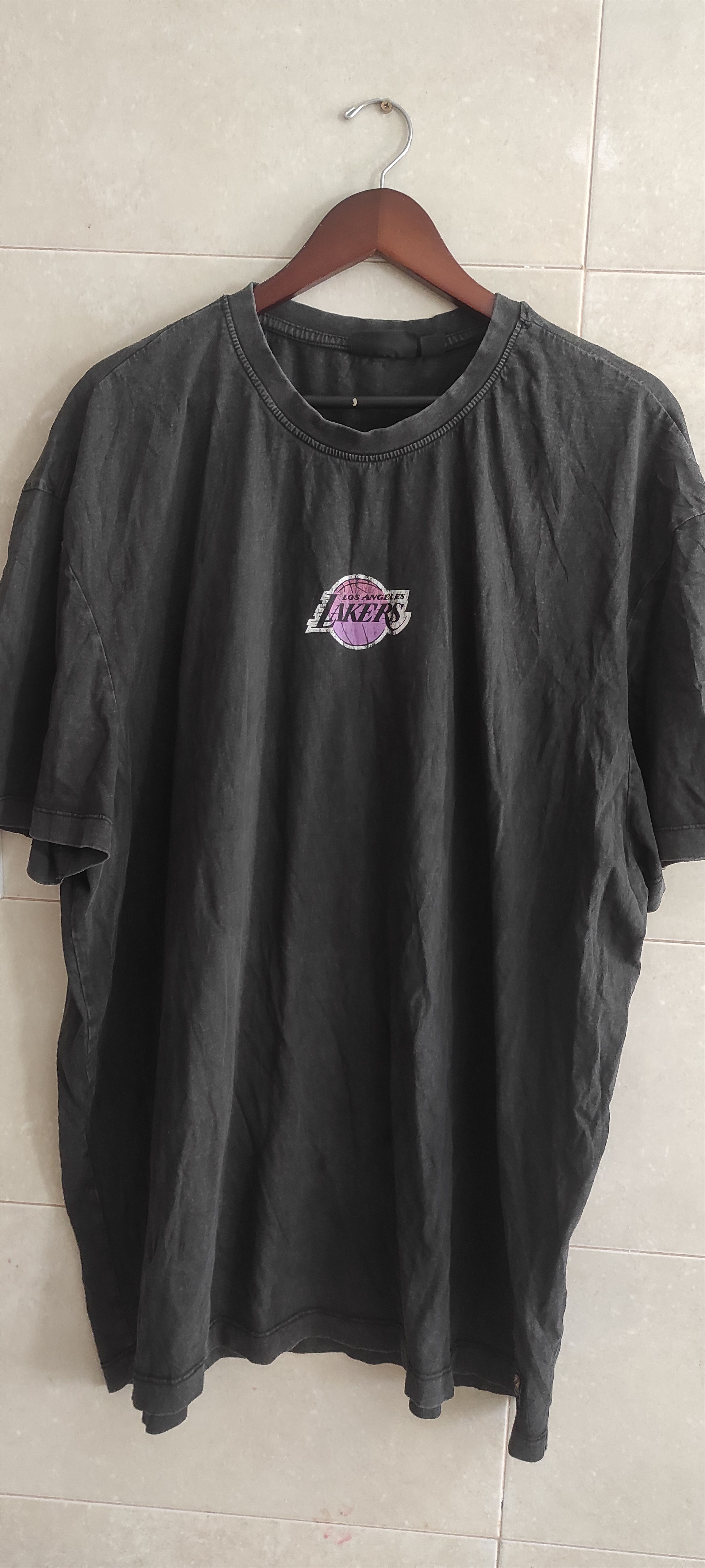 NBA × Vintage NBA Lakers Basketball Tee Graphic Print Los Angeles Lakers Size US XXL / EU 58 / 5 - 2 Thumbnail