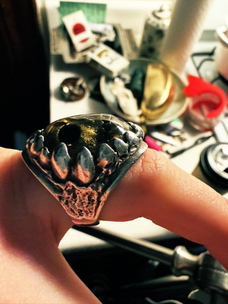 Other Alex streeter Alex Streeter Dragon Tooth Ring (DarkSkull) Size ONE SIZE - 6 Thumbnail