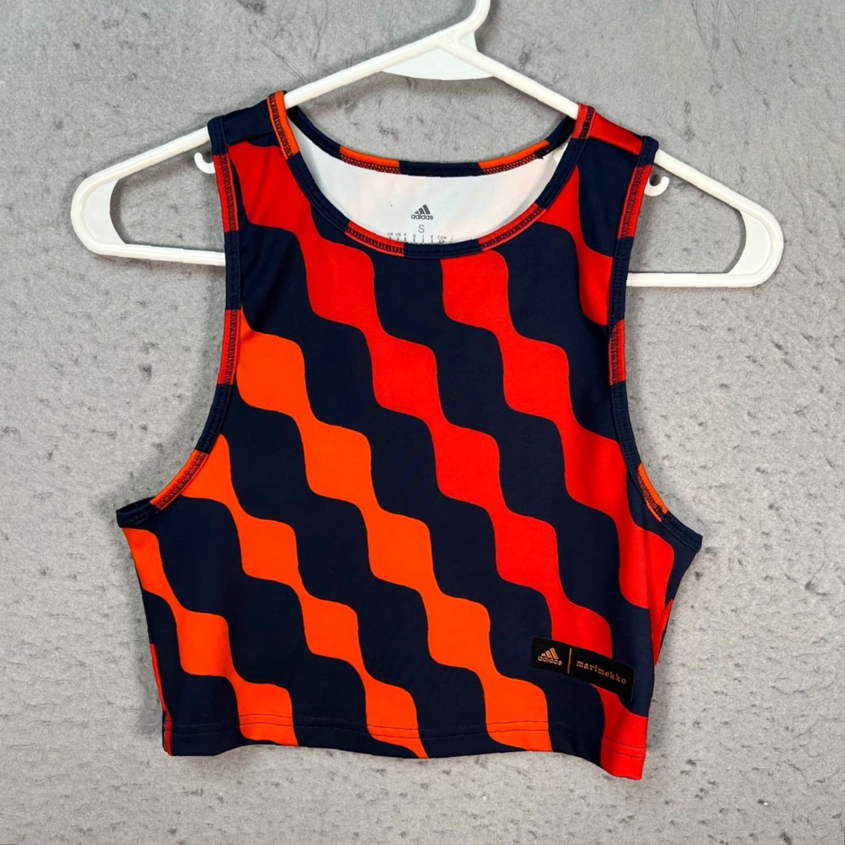 Adidas Adidas x Marimekko Womens Small Crop Top Tank Red Navy Wavy Pattern Athletic Shirt Cropped Summer Activewear Womens XS/S? Size S / US 4 / IT 40 - 2 Thumbnail