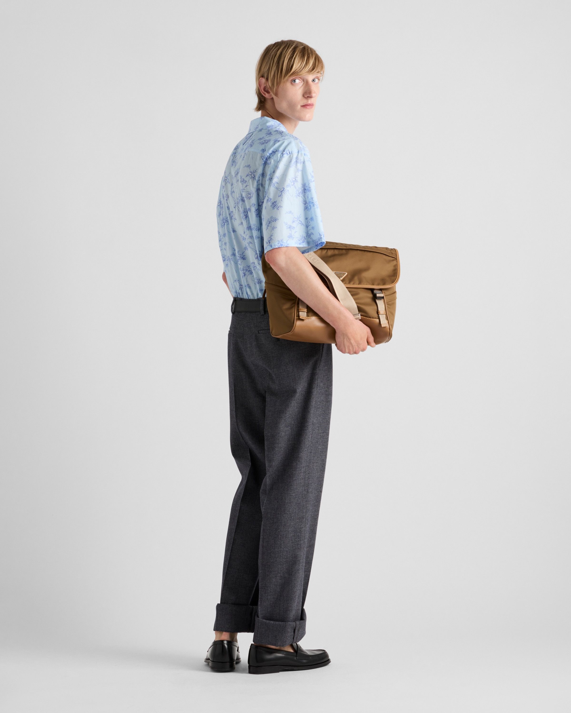 Prada o1bcso1str1025 Short-Sleeved Printed Cotton Shirt in Blue Size US XS / EU 42 / 0 - 5 Thumbnail