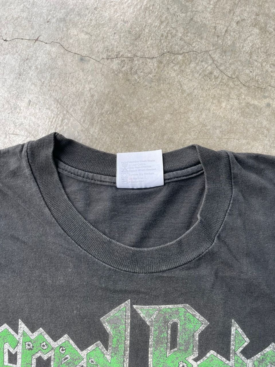 Band Tees Vintage 90s Sacred Reich World Tour Thrash Metal Band Tees Size US L / EU 52-54 / 3 - 6 Thumbnail