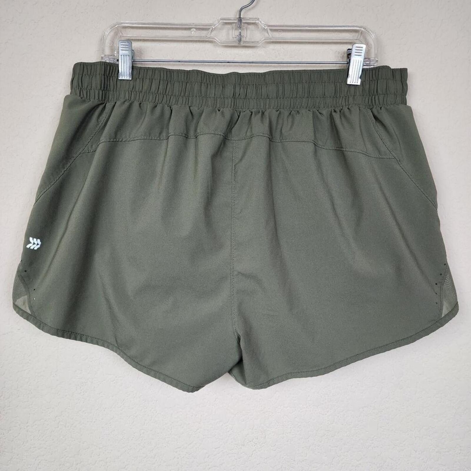 Other XXL Green Athletic Shorts Size 42" / US 20 - 2 Thumbnail