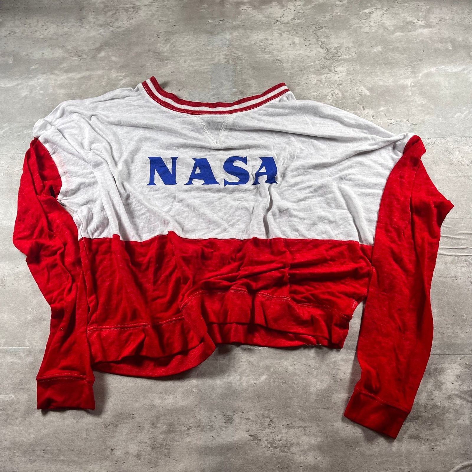 Saks Fifth Avenue NASA crop top Size XL / US 12-14 / IT 48-50 - 1 Thumbnail