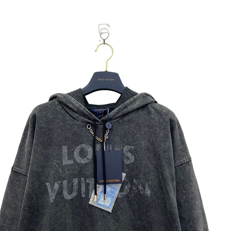 Louis Vuitton Louis Vuitton Washed Old Letter Print Hoodie Size US M / EU 48-50 / 2 - 3 Thumbnail