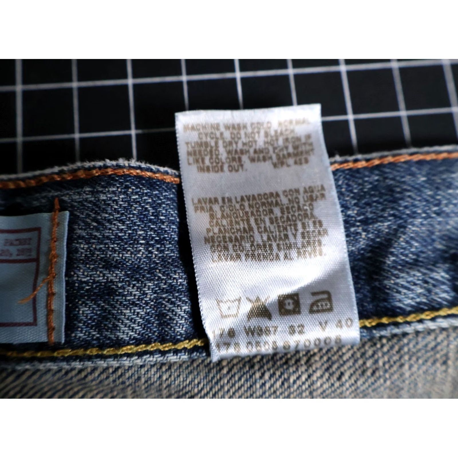 Levi's VINTAGE Levi's Jeans Men 38 x 30 Blue Denim Baggy Carpenter Workwear Skate Y2K 90s Mens Jeans Size US 38 / EU 54 - 4 Thumbnail