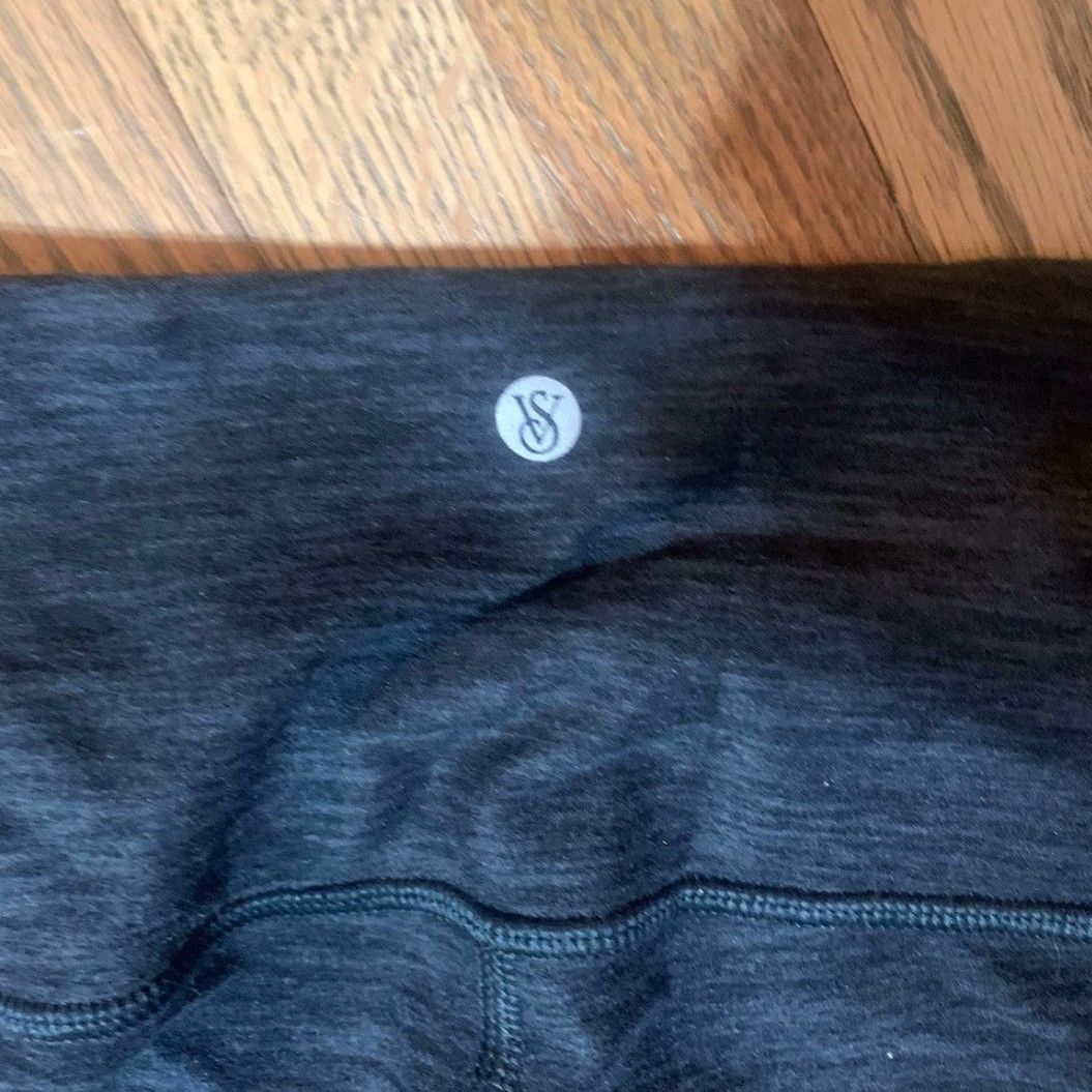 Victoria's Secret Victoria's Secret leggings Women M Gray Ankle Regular size medium long Size 32" / US 10 / IT 46 - 4 Thumbnail