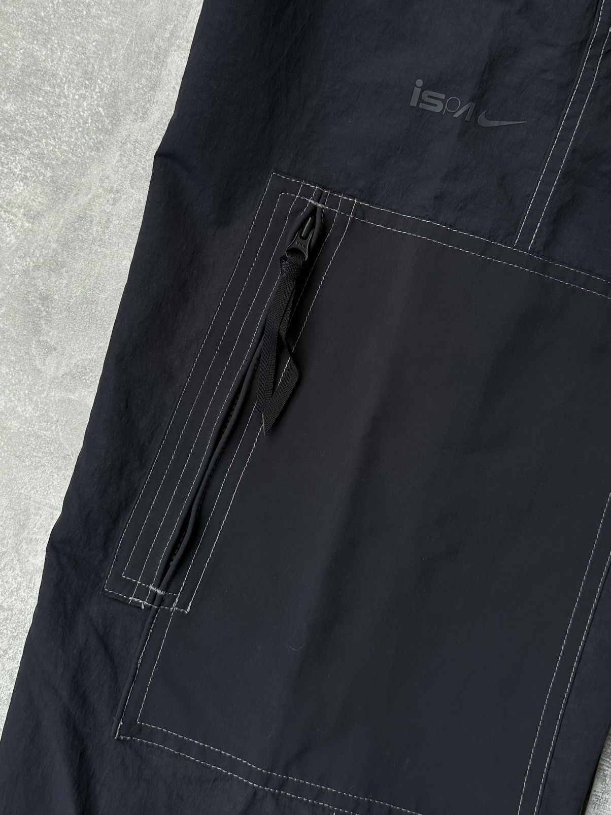 Nike Nike iSPA Cargo Pants Black Zipper Pockets Women Size Small Size US 30 / EU 46 - 3 Thumbnail