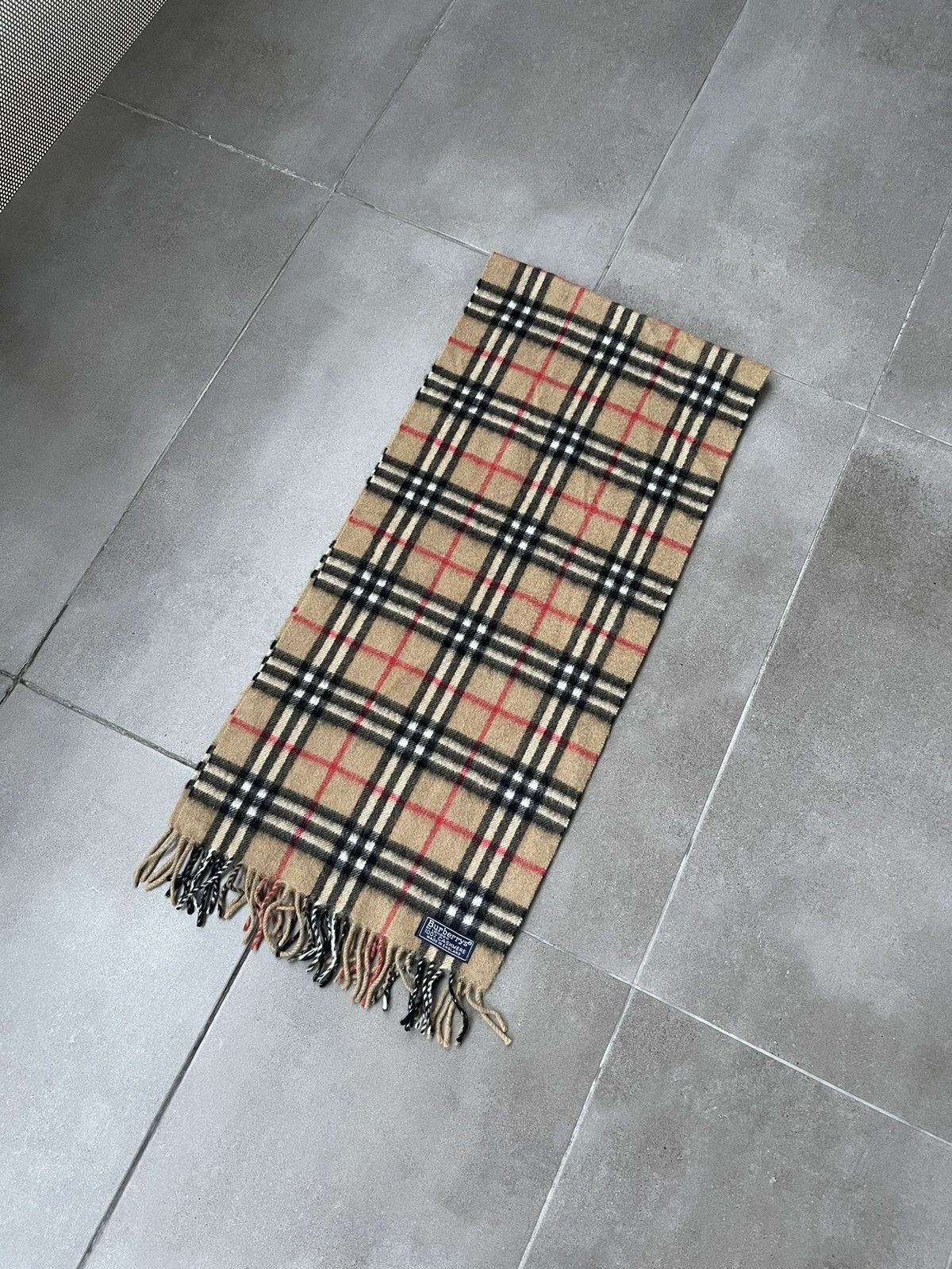 Burberry Burberrys Nova Check Checkered Beige Cashmere Scarf Size ONE SIZE - 1 Thumbnail