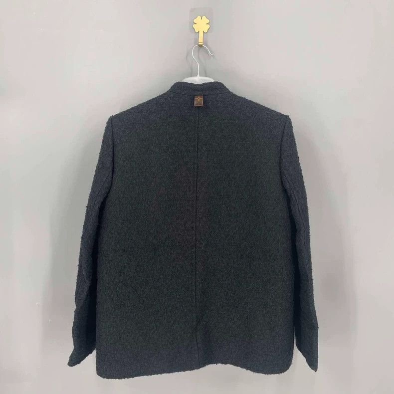 Louis Vuitton Louis Vuitton Black leather card with small fragrance coat Size US XS / EU 42 / 0 - 2 Thumbnail