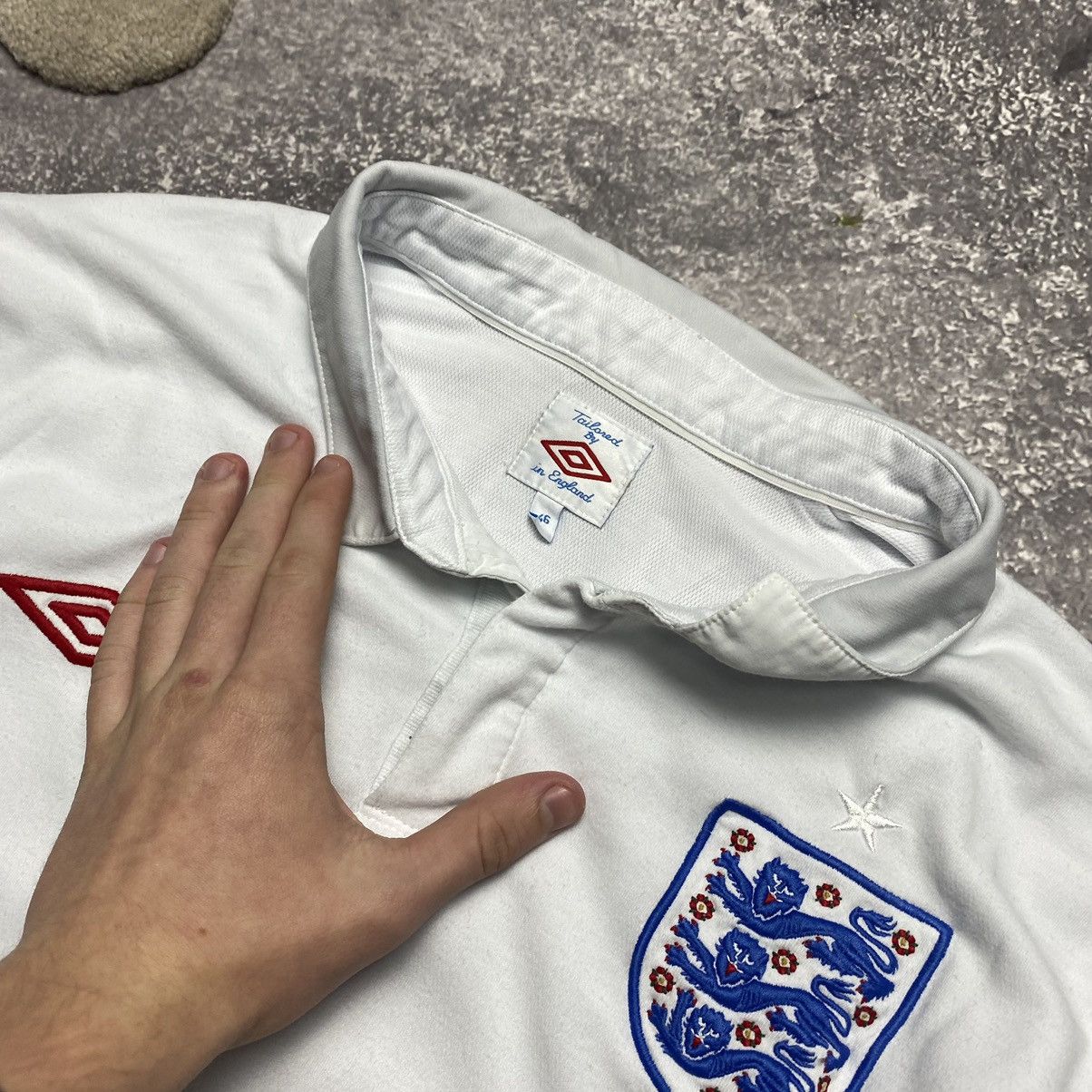 Umbro Vintage Umbro England 2009-2010 National soccer jersey Size US L / EU 52-54 / 3 - 6 Thumbnail