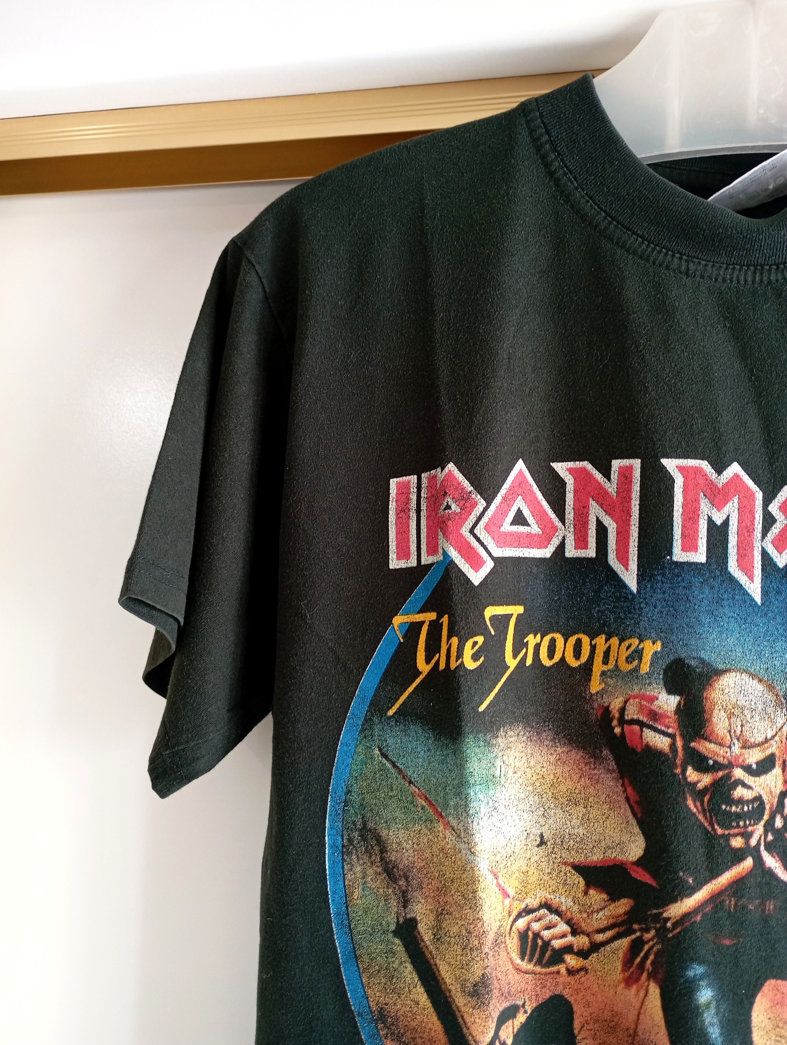 Band Tees Vintage Iron Maiden The Trooper Promo T-shirt Y2K Size US M / EU 48-50 / 2 - 4 Thumbnail