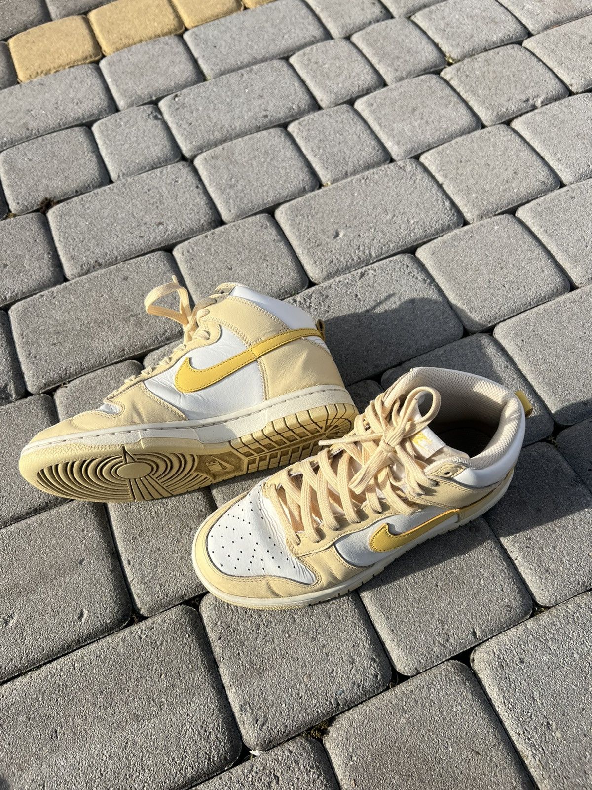 Nike Nike Dunk High White/Yellow Size US 7 / EU 40 - 5 Thumbnail