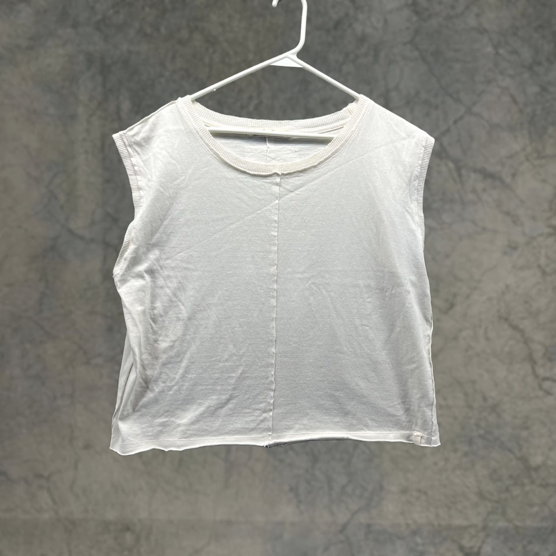 Free People We The Free Tank Top Womens Medium White Sleeveless Jersey Cropped Top Size M / US 6-8 / IT 42-44 - 1 Thumbnail