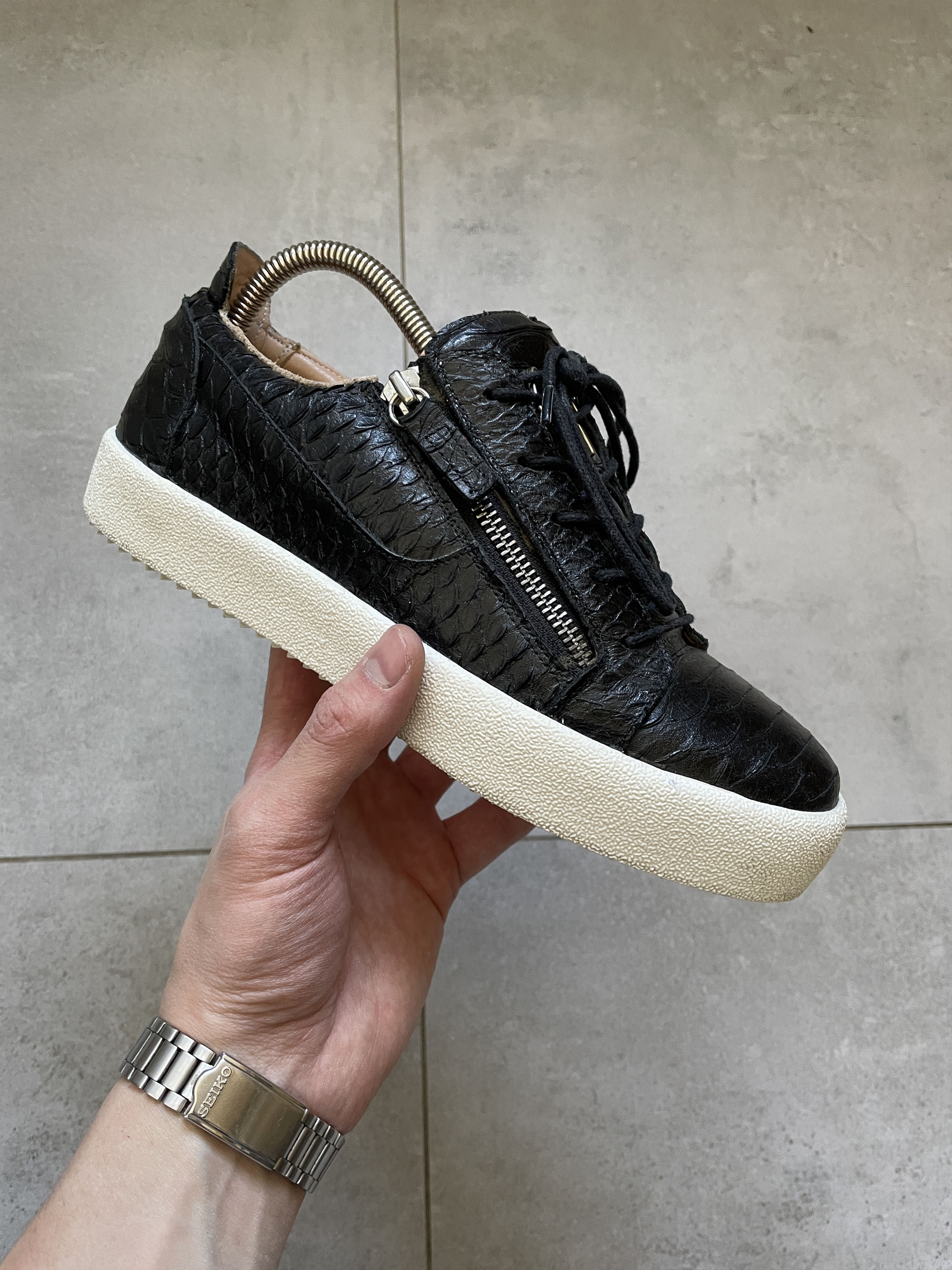 GIUSEPPE ZANOTTI SNAKE SKIN BLACK ZIPPER SNEAKERS