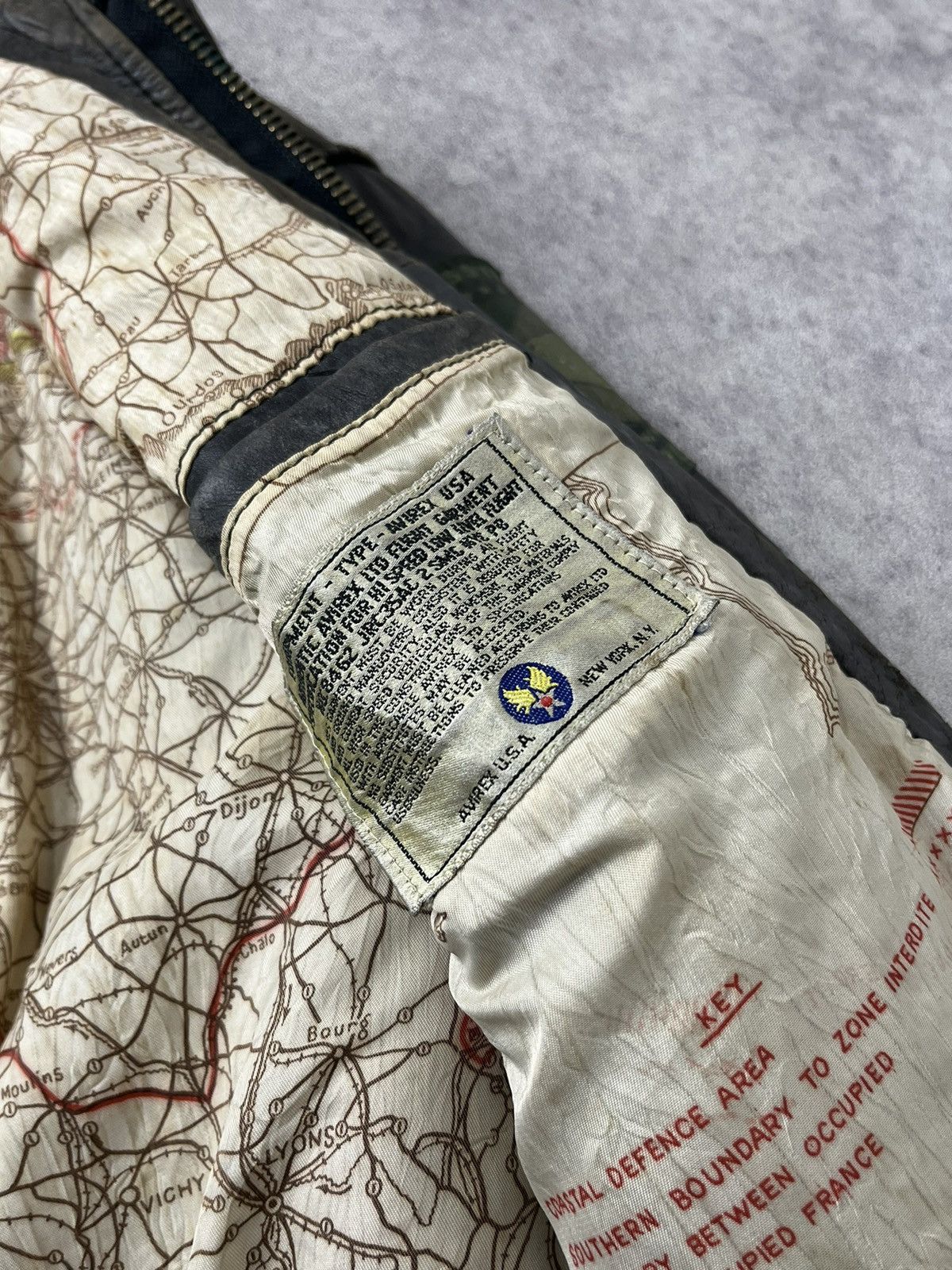 Avirex AVIREX type A-2 topgun 80’s distressed leather flight jacket Size US L / EU 52-54 / 3 - 11 Thumbnail