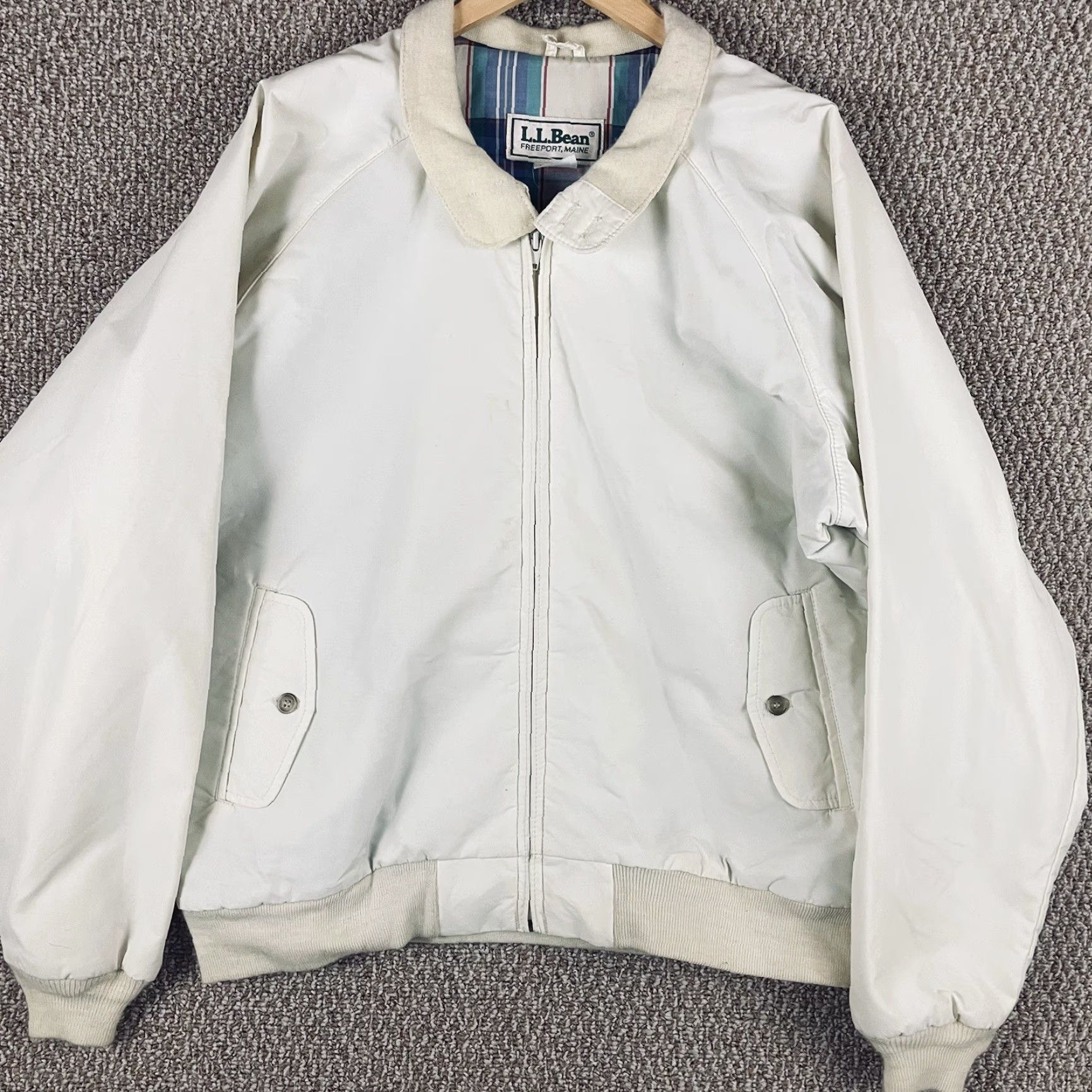 Vintage VINTAGE L.L. Bean Bomber Jacket Coat XL White Nylon Lined USA Mens Regular 90s Cotton Blend Pockets Size US XL / EU 56 / 4 - 2 Thumbnail