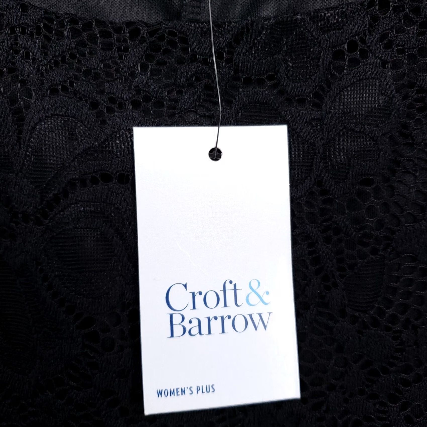 Croft & Barrow Croft & Barrow Top Womens 1X Plus Black Overlay Floral Lace Flared Sleeve Size XL / US 12-14 / IT 48-50 - 4 Thumbnail