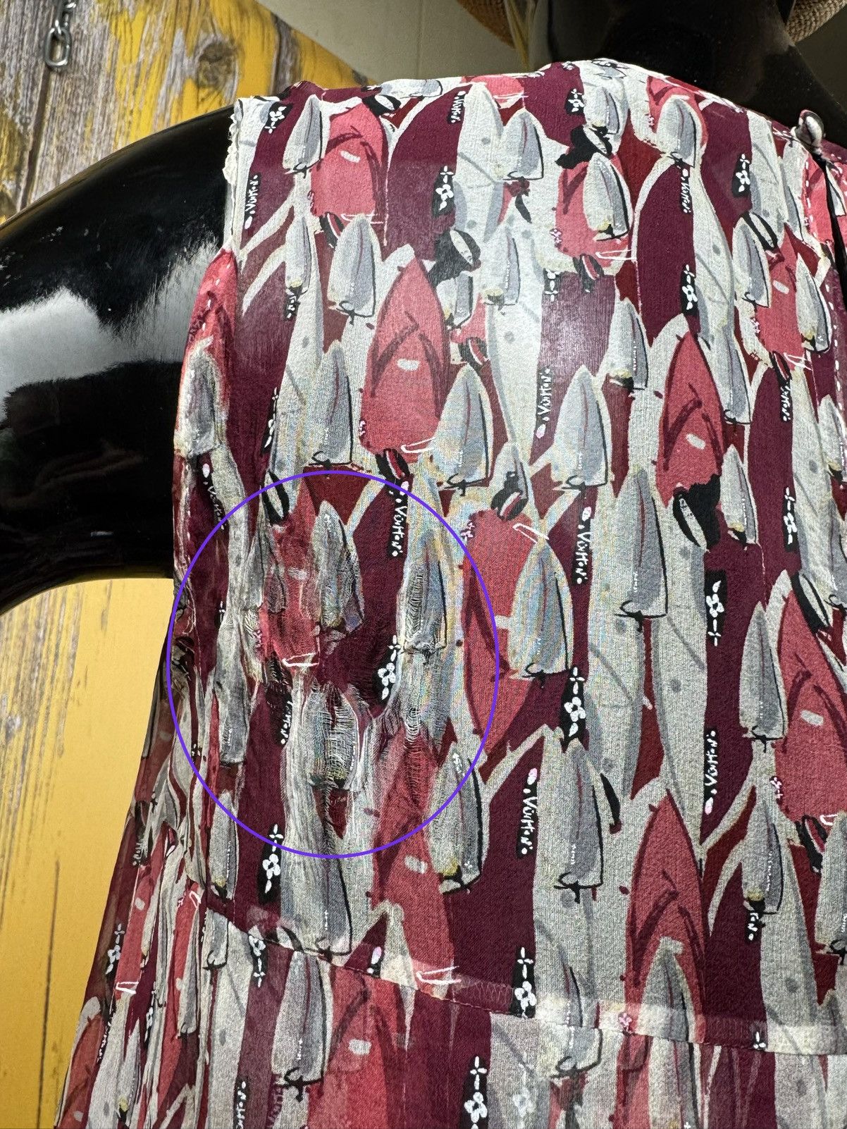 Louis Vuitton Louis Vuitton Silk Sleeveless Blouse Multicolour Size 36 FR Size XS / US 0-2 / IT 36-38 - 16 Thumbnail