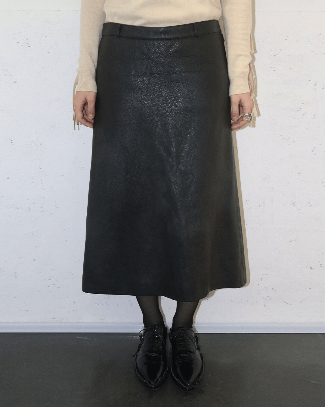 Vetements Vetements AW16 Calfskin Skirt Size 27" / US 4 / IT 40 - 2 Thumbnail